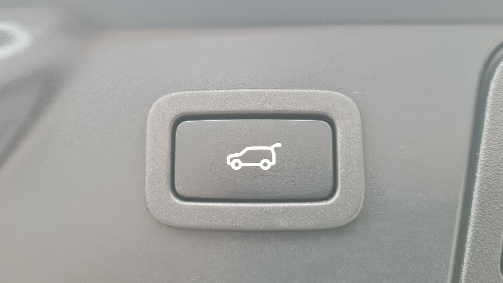 LAND ROVER Range Rover Velar R-Dynamic D 240 SE Automatic ** Voll-Leder ** Gr-Navi ** RF-Kamera 360° ** Panorama-Glasdach ** PDC ** Ab MFK-image-10