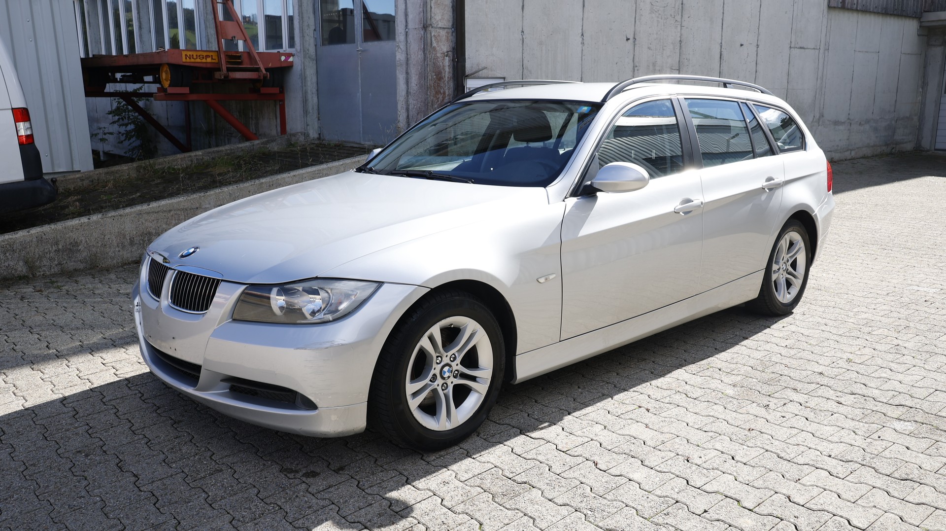 BMW 325i Touring Steptronic-image-0
