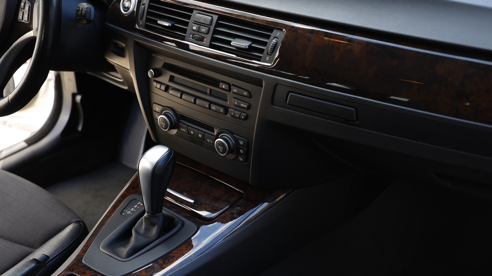 BMW 325i Touring Steptronic-image-14