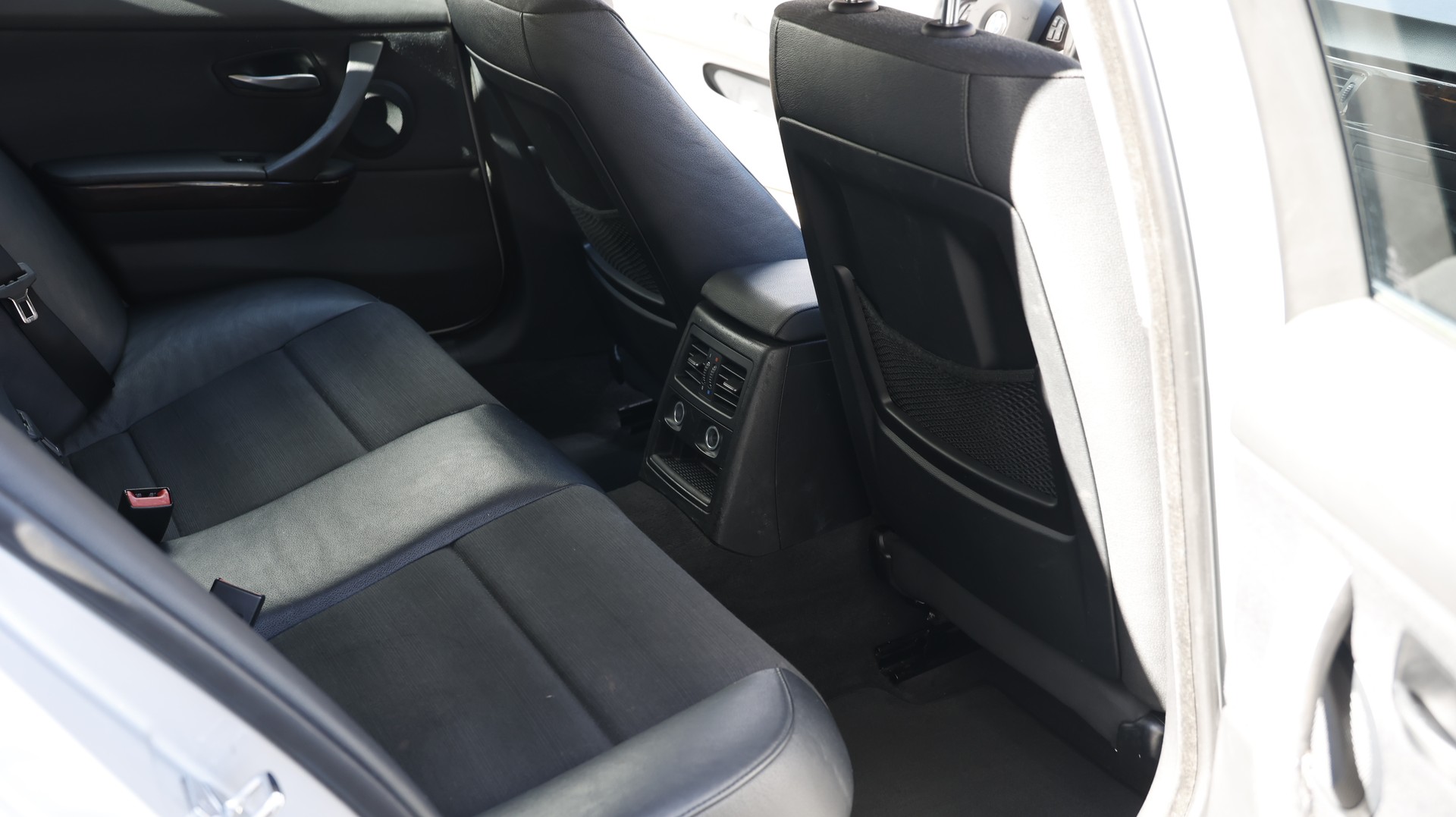 BMW 325i Touring Steptronic-image-18