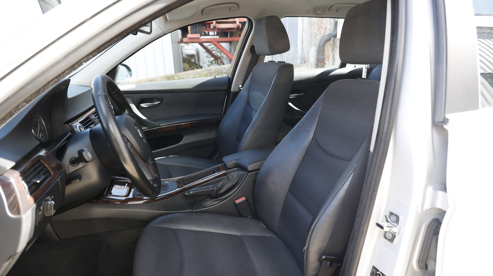 BMW 325i Touring Steptronic-image-20