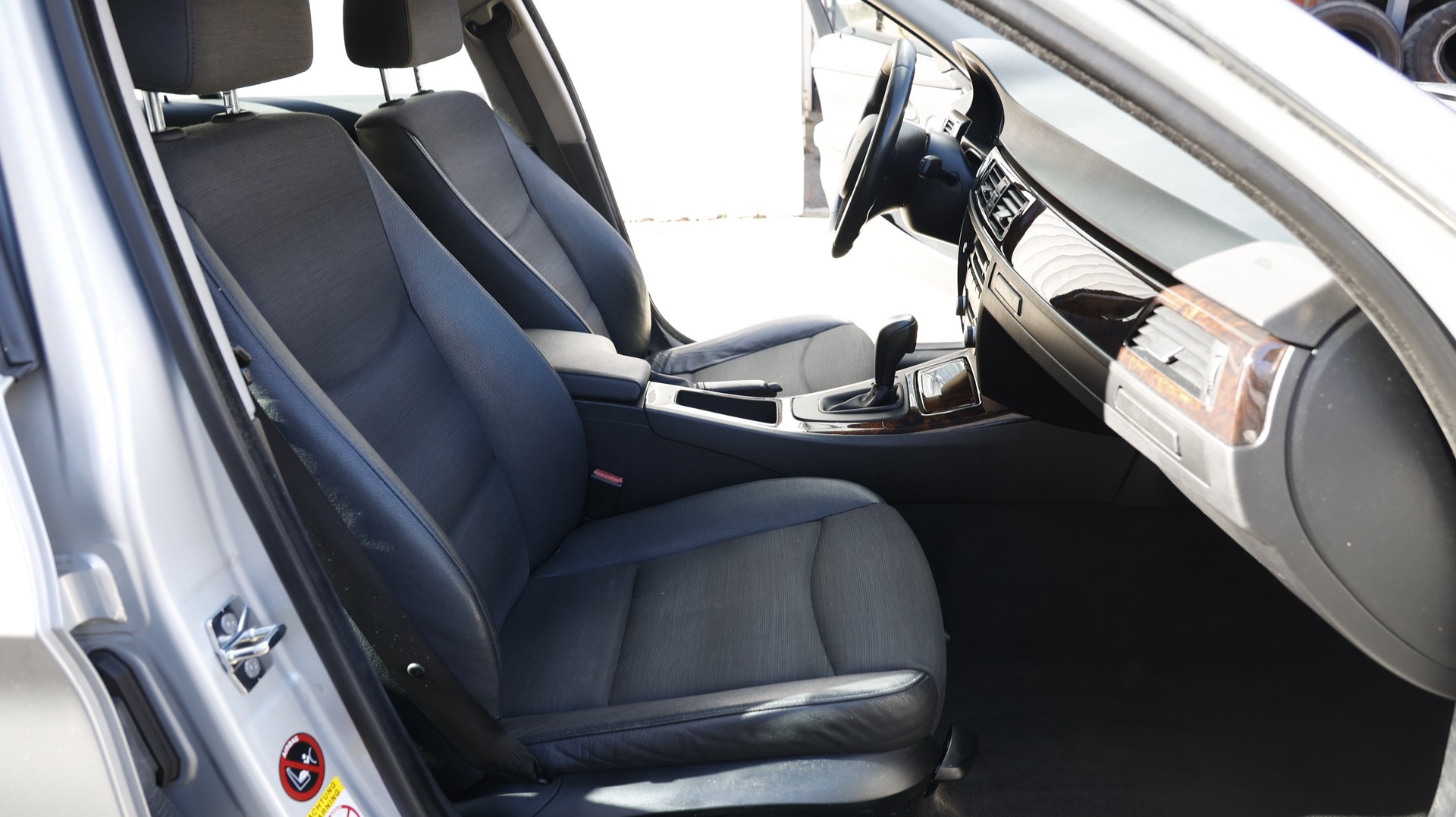 BMW 325i Touring Steptronic-image-13