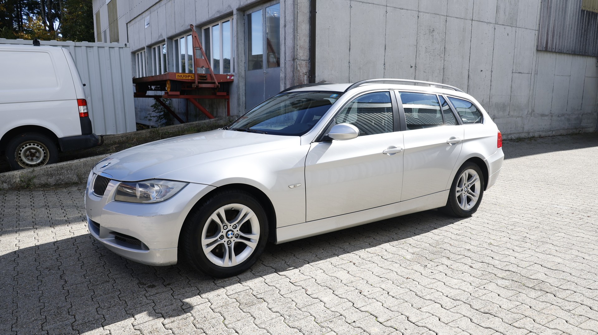 BMW 325i Touring Steptronic-image-1