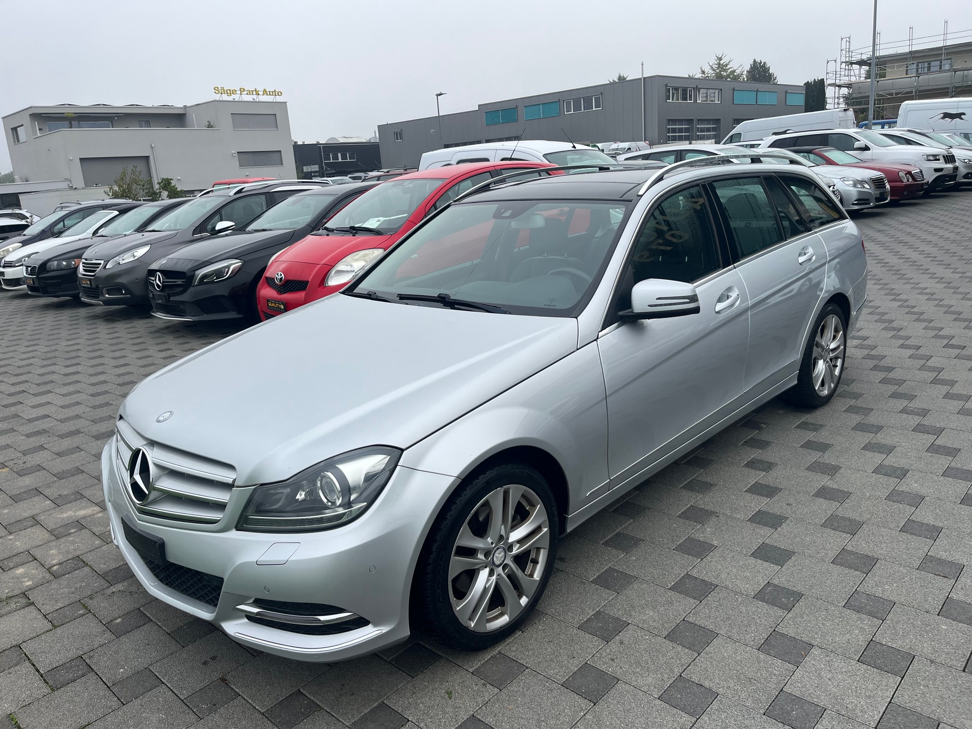 MERCEDES-BENZ C 250 CDI Avantgarde 4Matic 7G-Tronic-image-4