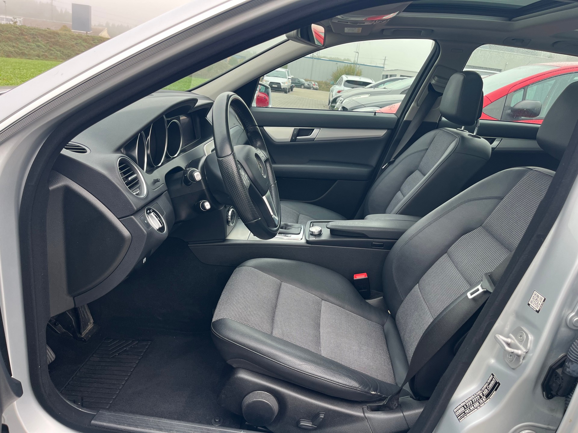 MERCEDES-BENZ C 250 CDI Avantgarde 4Matic 7G-Tronic-image-12