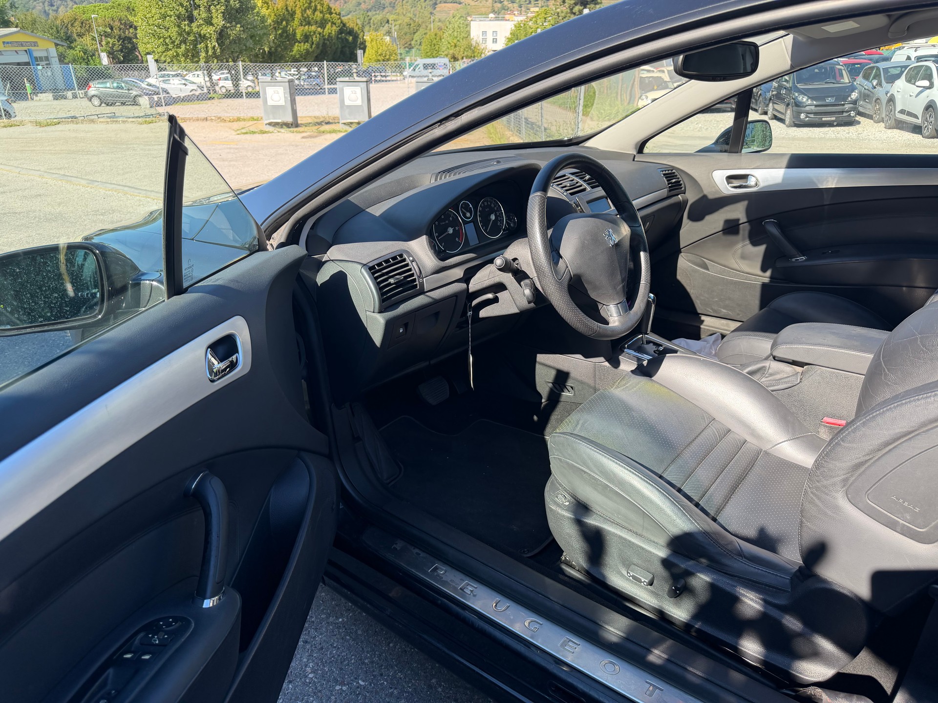 PEUGEOT 407 Coupé 2.7 HDI Automatic-image-7