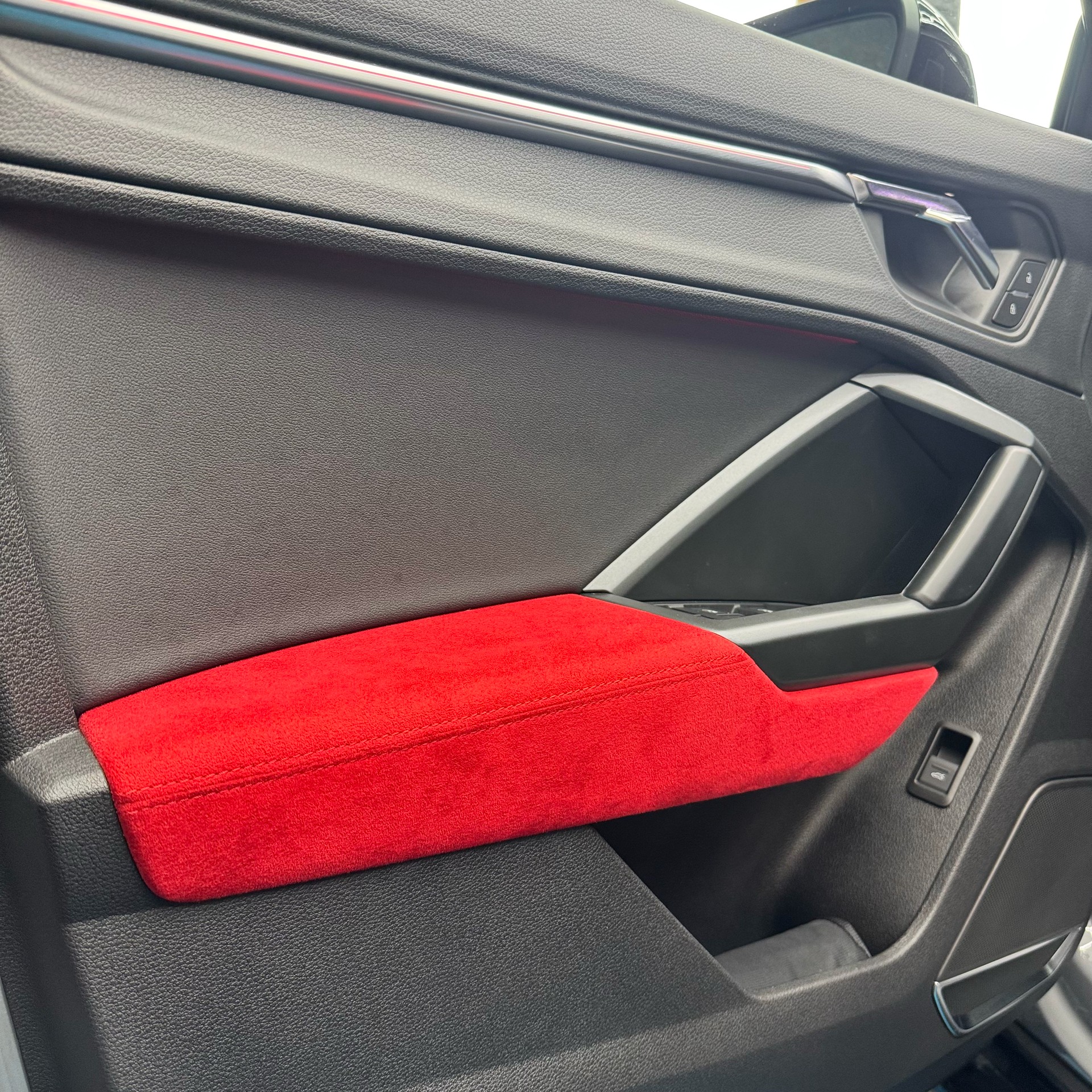 AUDI RS Q3 Sportback quattro S tronic-image-10
