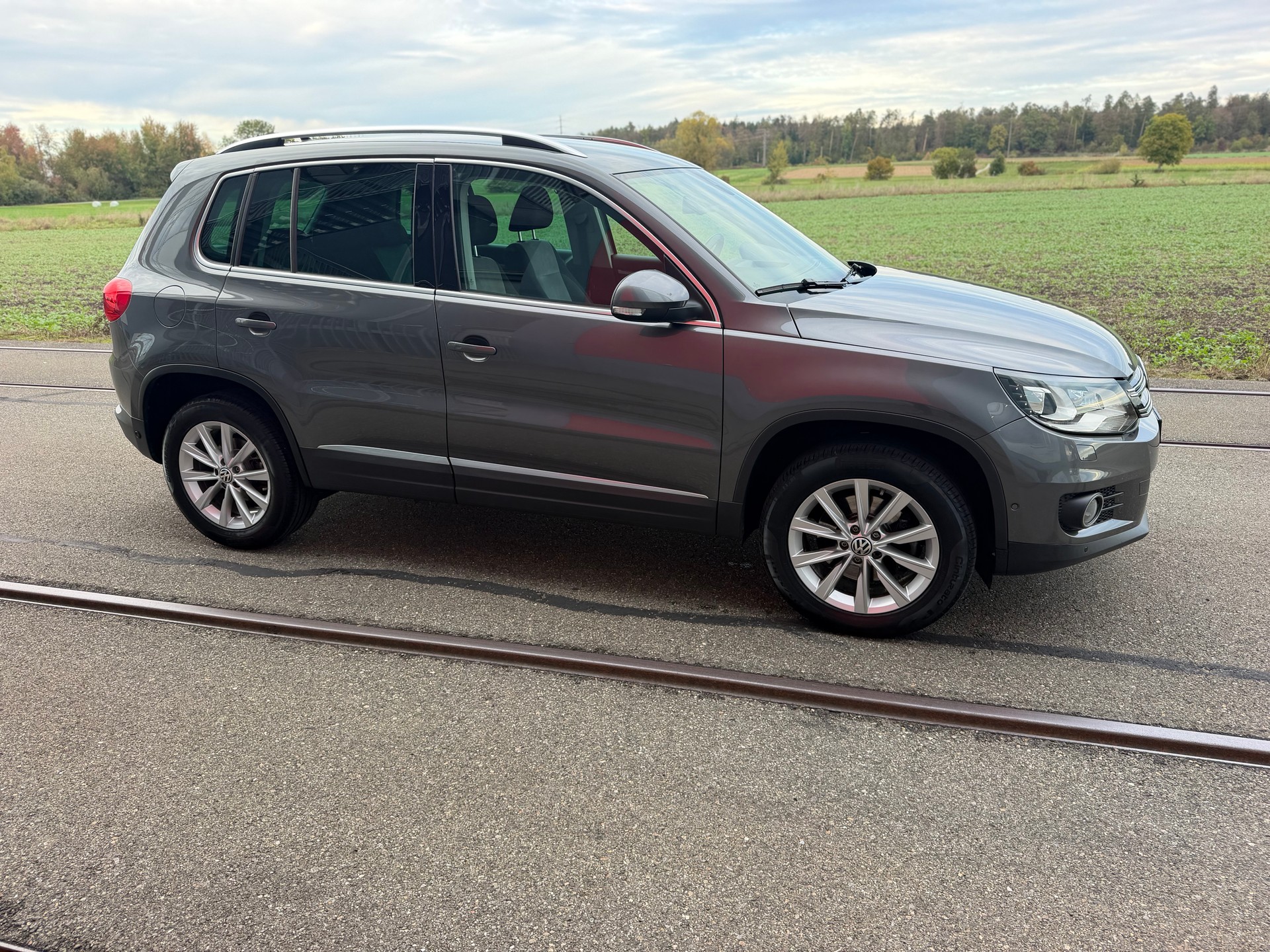 VW Tiguan 2.0 TDI BlueMotion Sport&Style 4Motion DSG-image-3