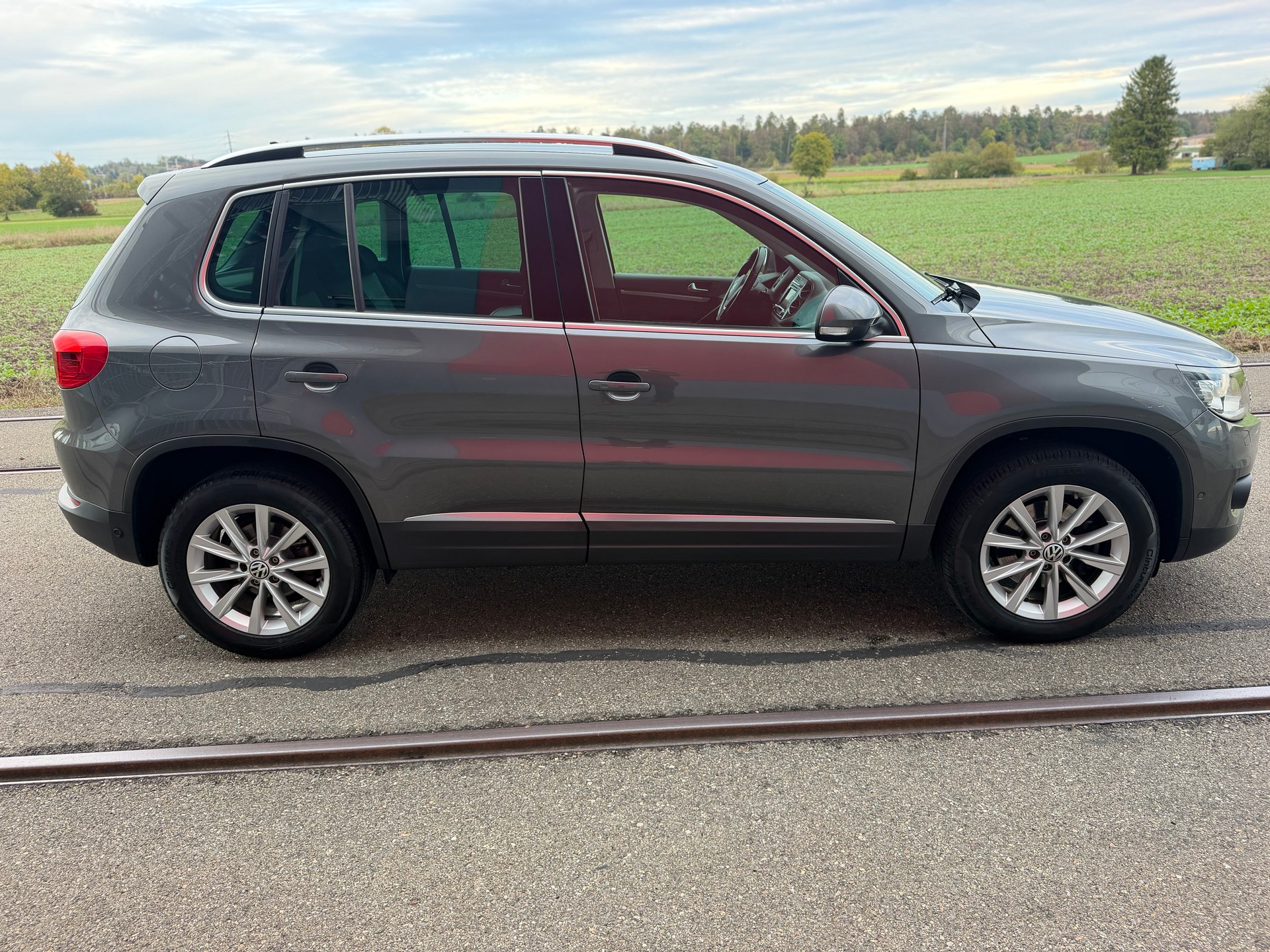 VW Tiguan 2.0 TDI BlueMotion Sport&Style 4Motion DSG-image-17