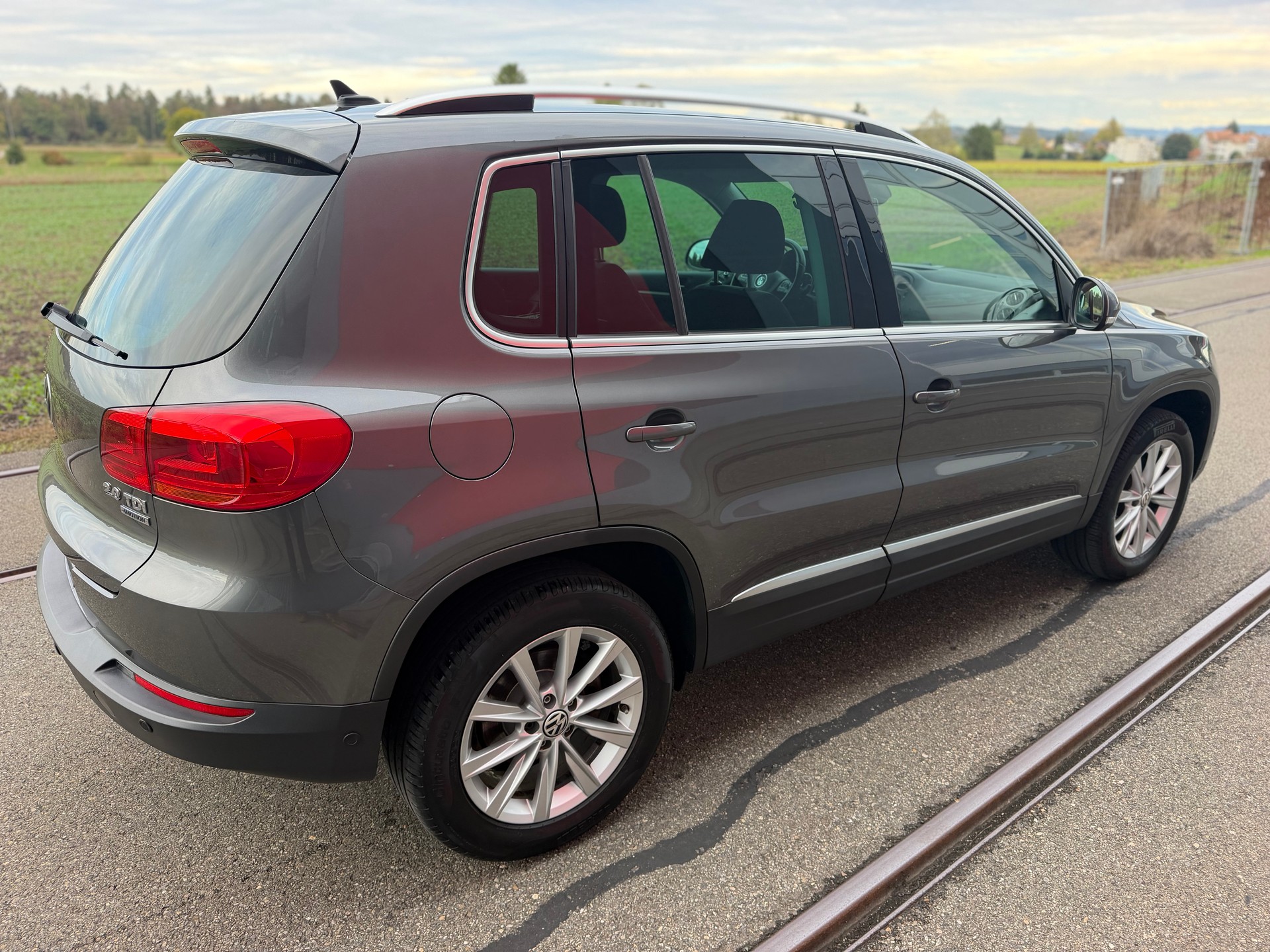 VW Tiguan 2.0 TDI BlueMotion Sport&Style 4Motion DSG-image-4