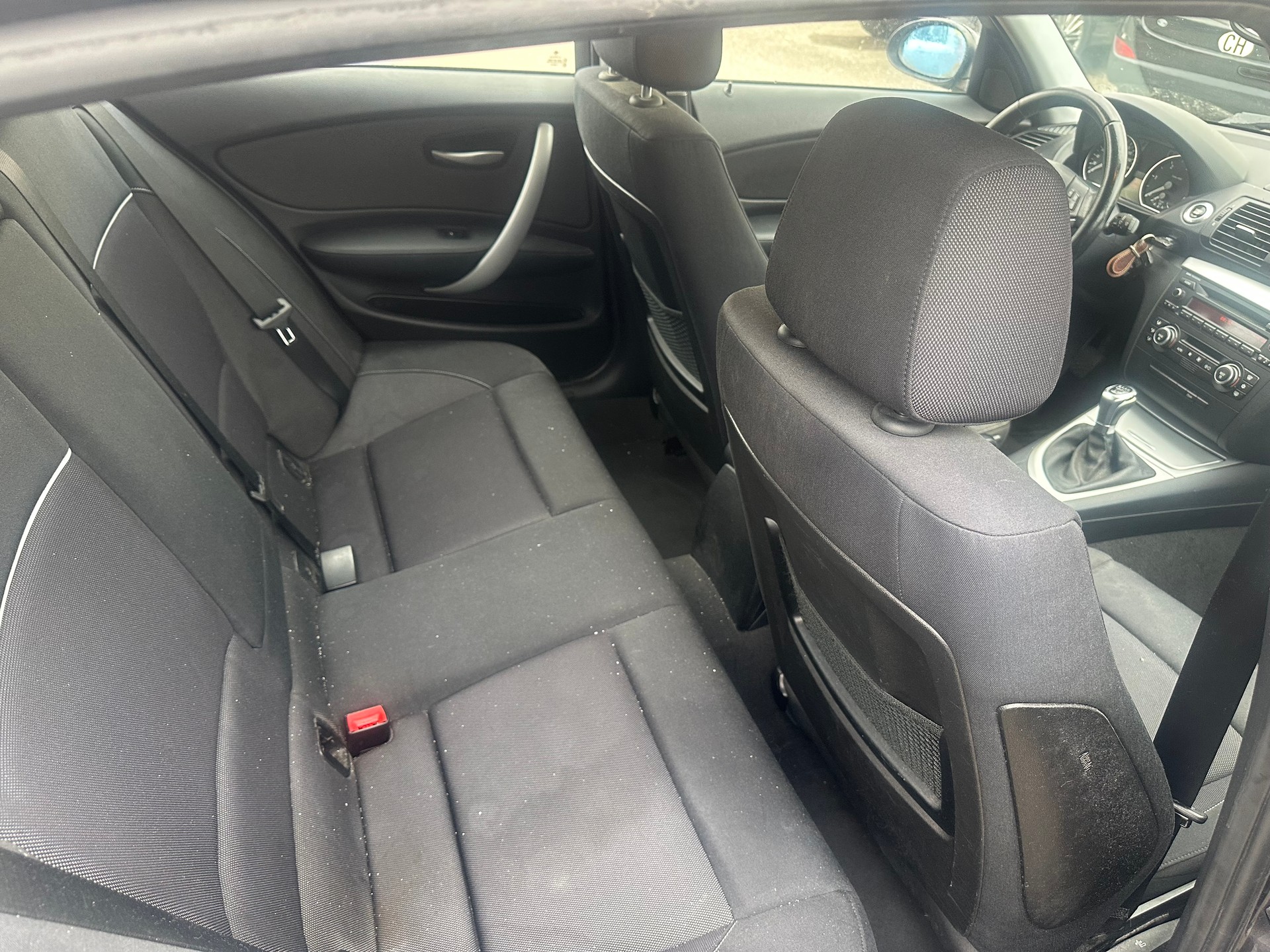 BMW 118d-image-8