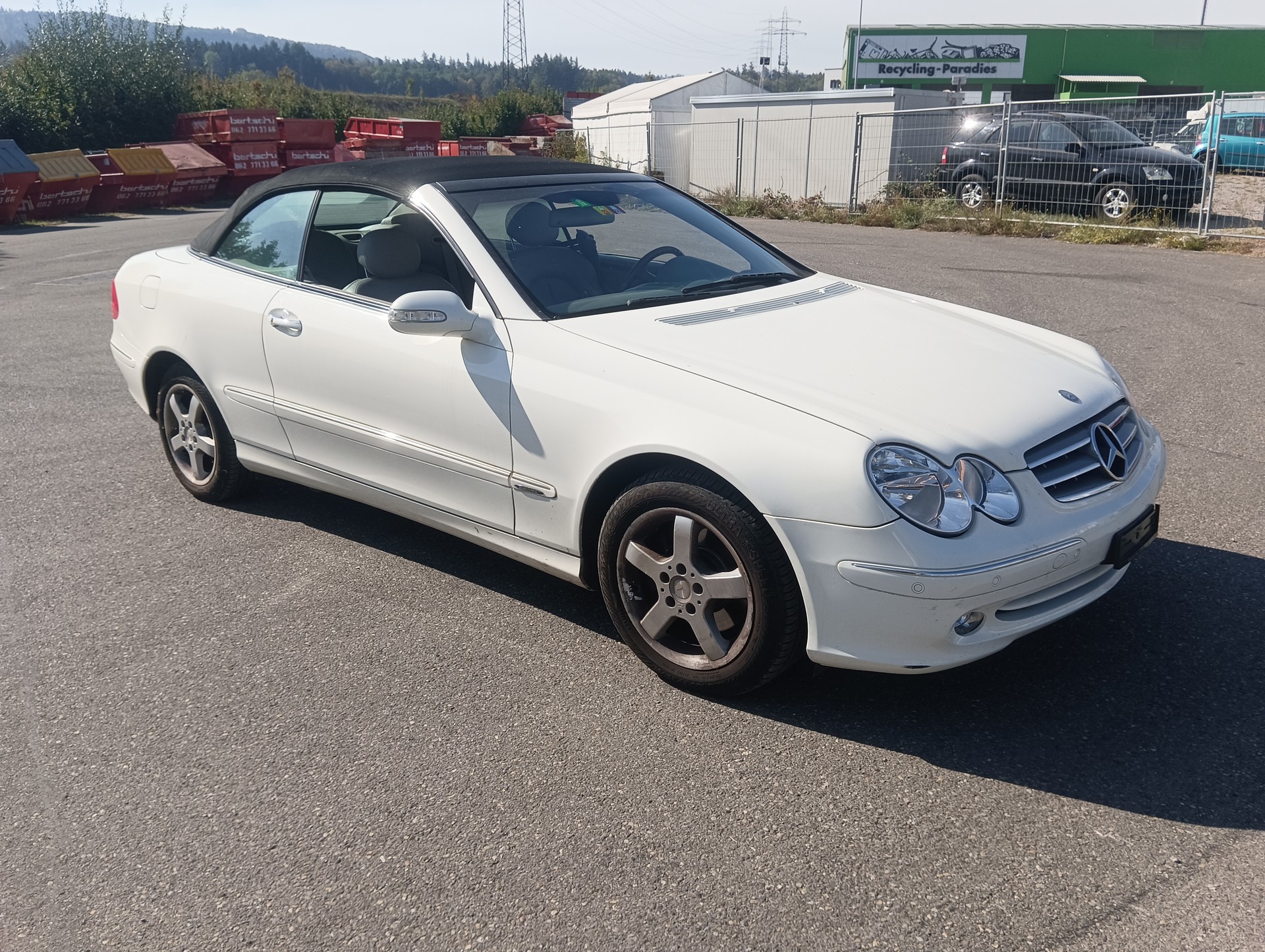 MERCEDES-BENZ CLK 200-image-1
