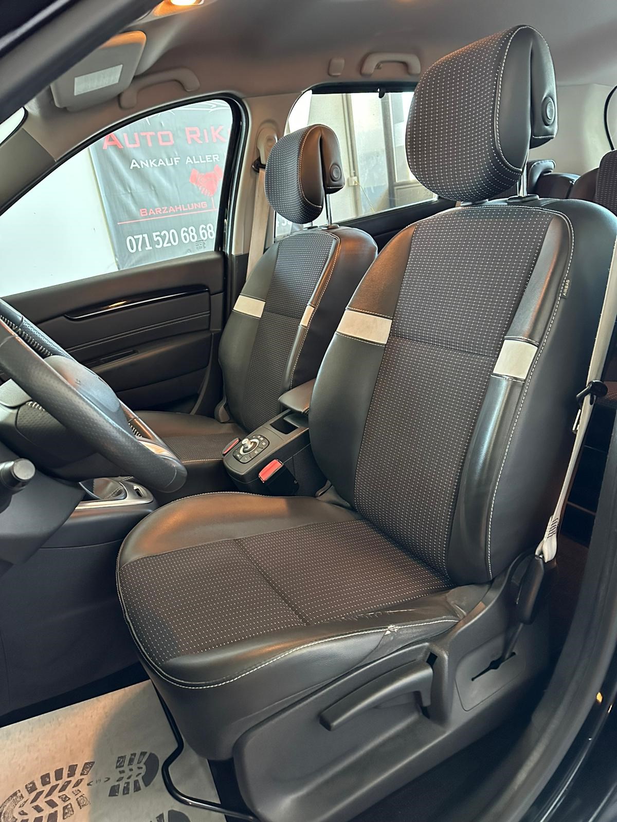 RENAULT Scénic 1.4 16V Turbo Bose-image-11