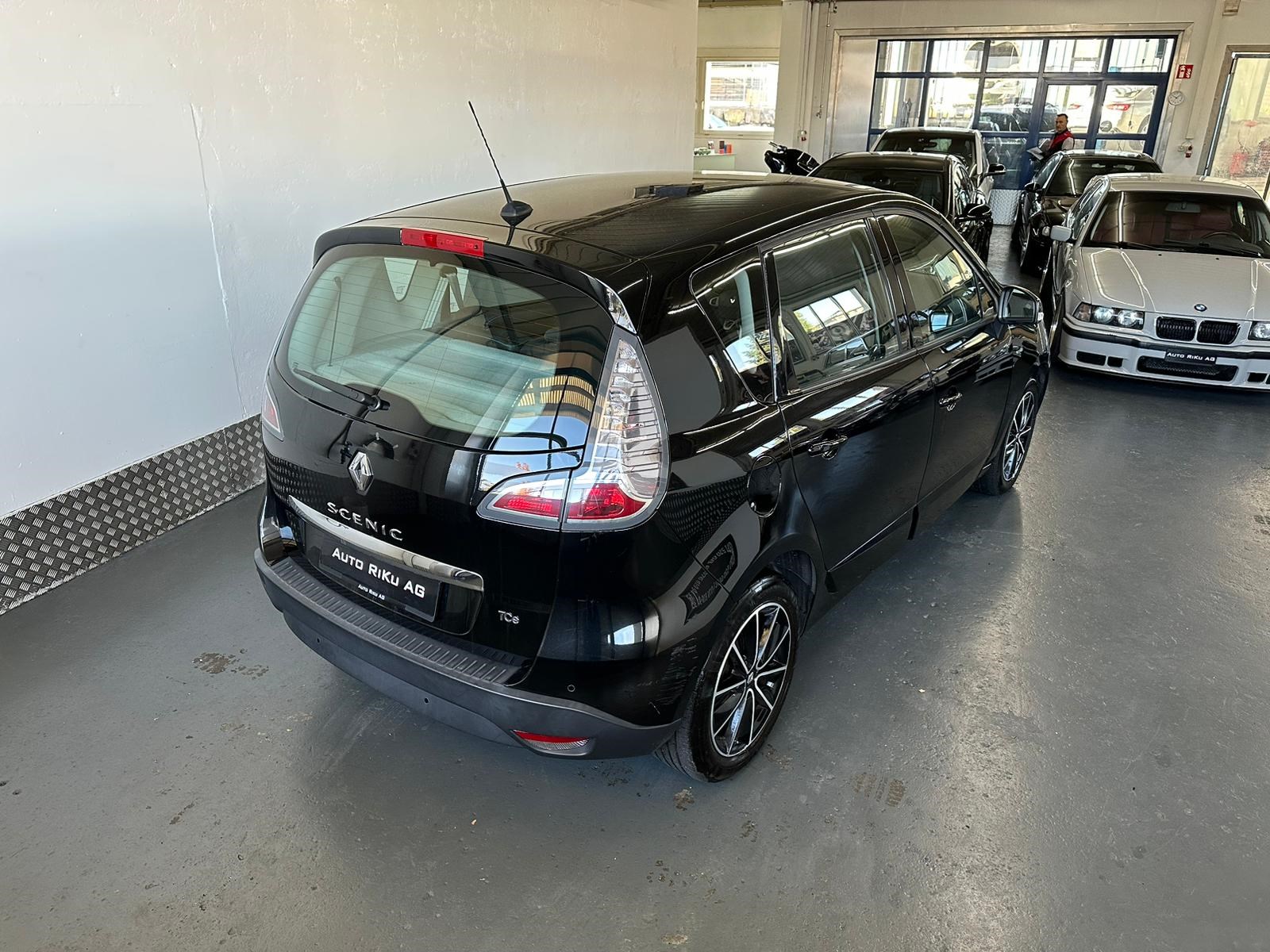 RENAULT Scénic 1.4 16V Turbo Bose-image-6