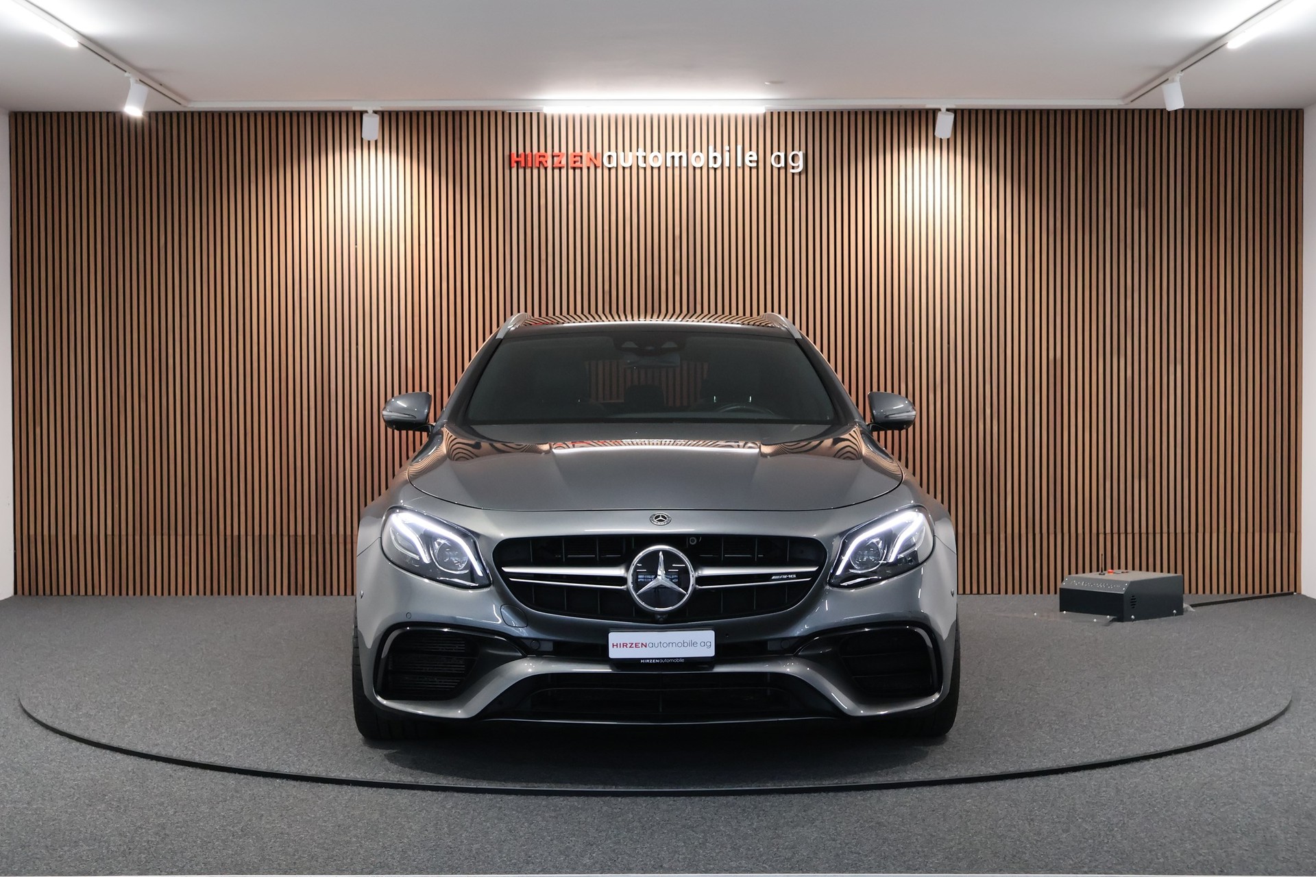 MERCEDES-BENZ E 63 AMG 4 Matic 9G-Tronic-image-7