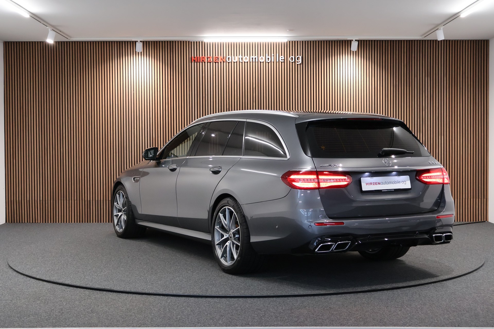MERCEDES-BENZ E 63 AMG 4 Matic 9G-Tronic-image-2