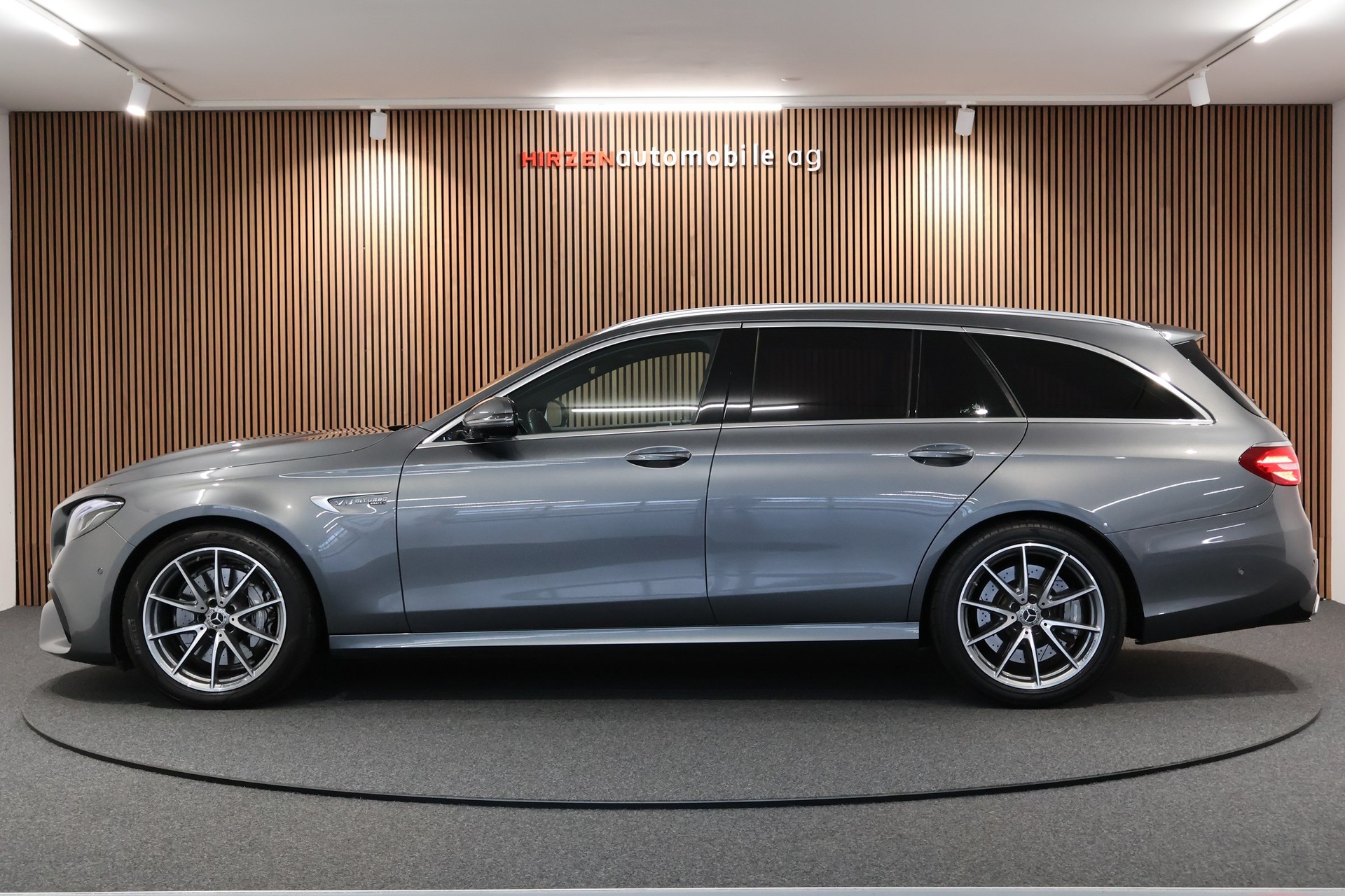 MERCEDES-BENZ E 63 AMG 4 Matic 9G-Tronic-image-1