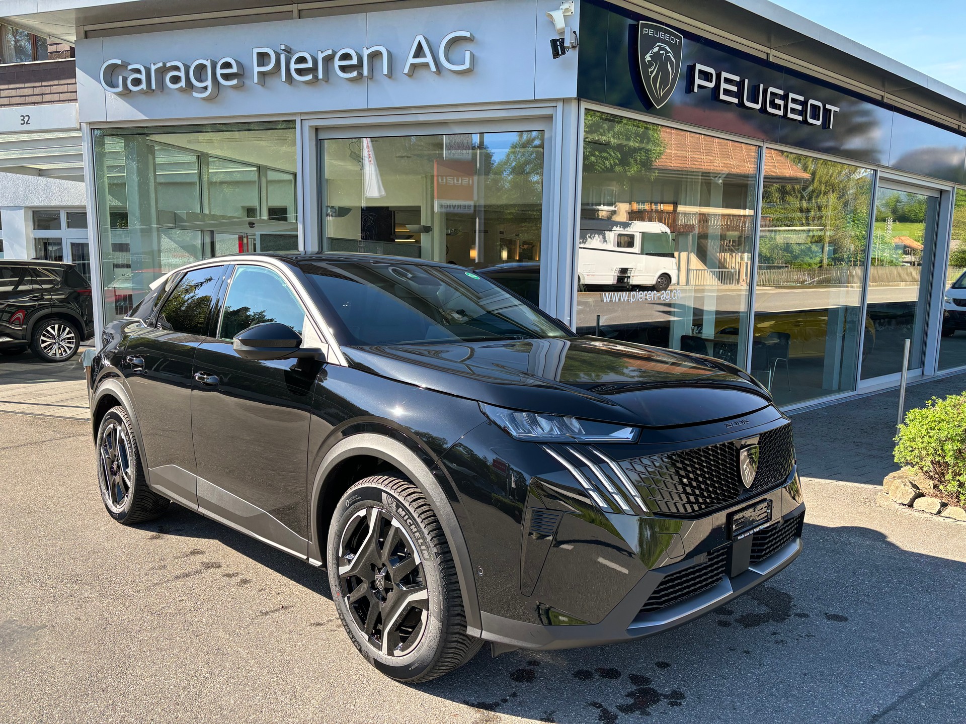 PEUGEOT 3008 73kWh Allure-image-0