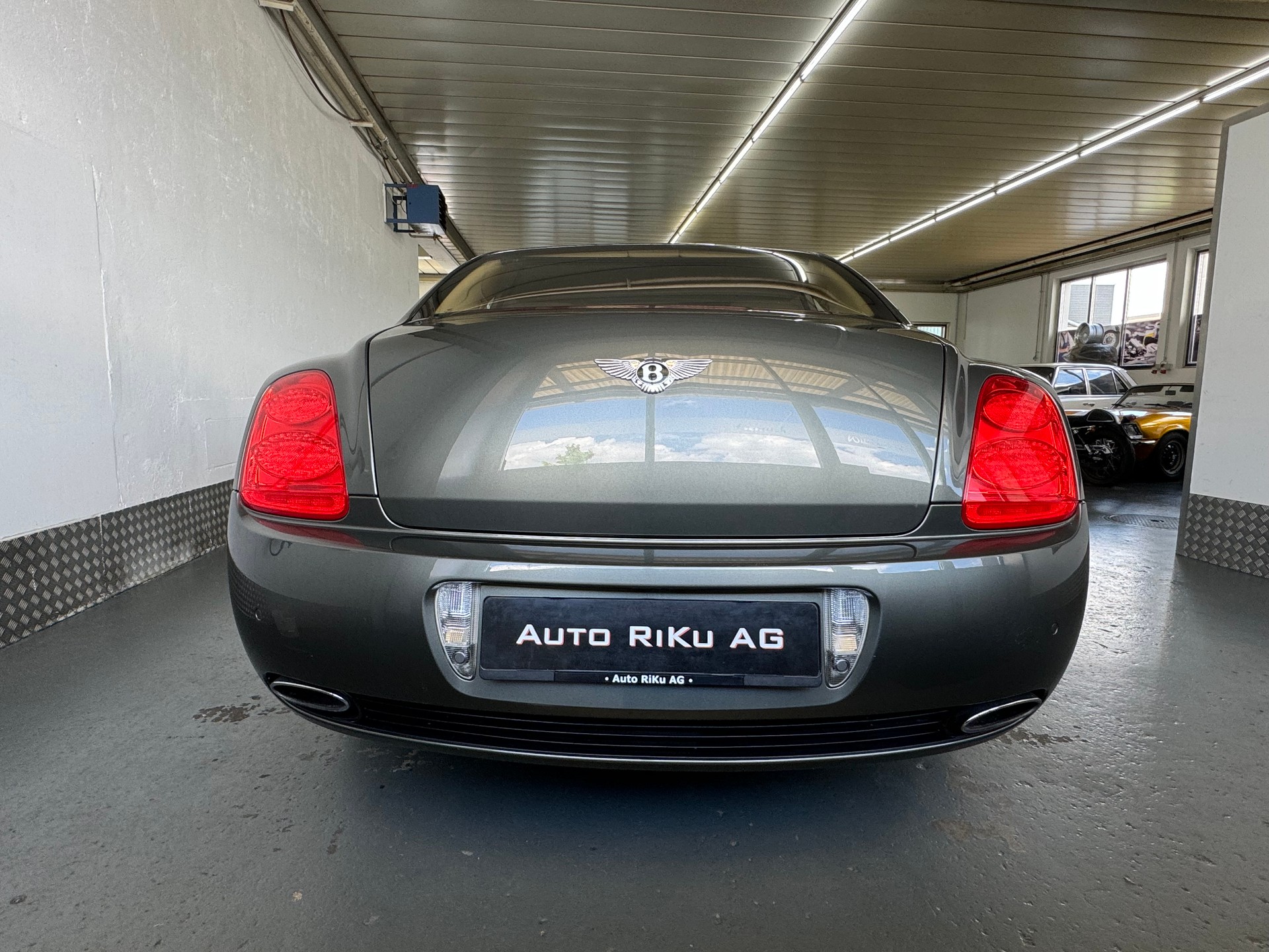 BENTLEY Continental Flying Spur 6.0-image-10