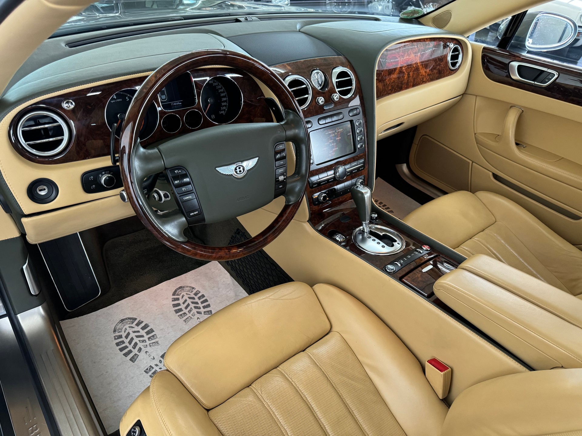 BENTLEY Continental Flying Spur 6.0-image-12