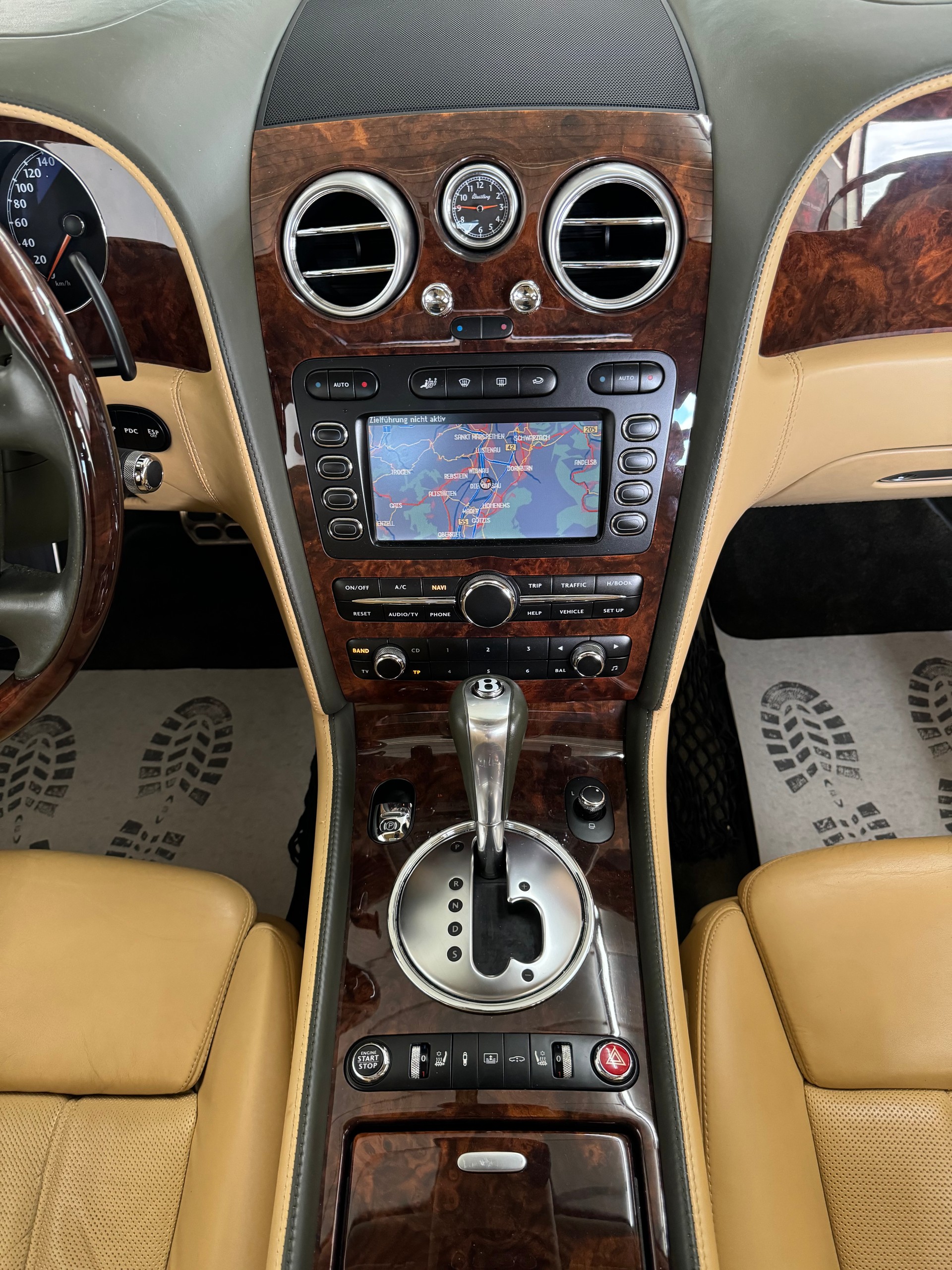 BENTLEY Continental Flying Spur 6.0-image-16