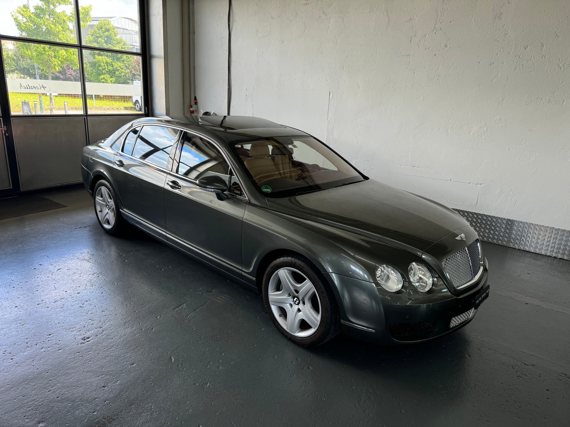 BENTLEY Continental Flying Spur 6.0-image-0