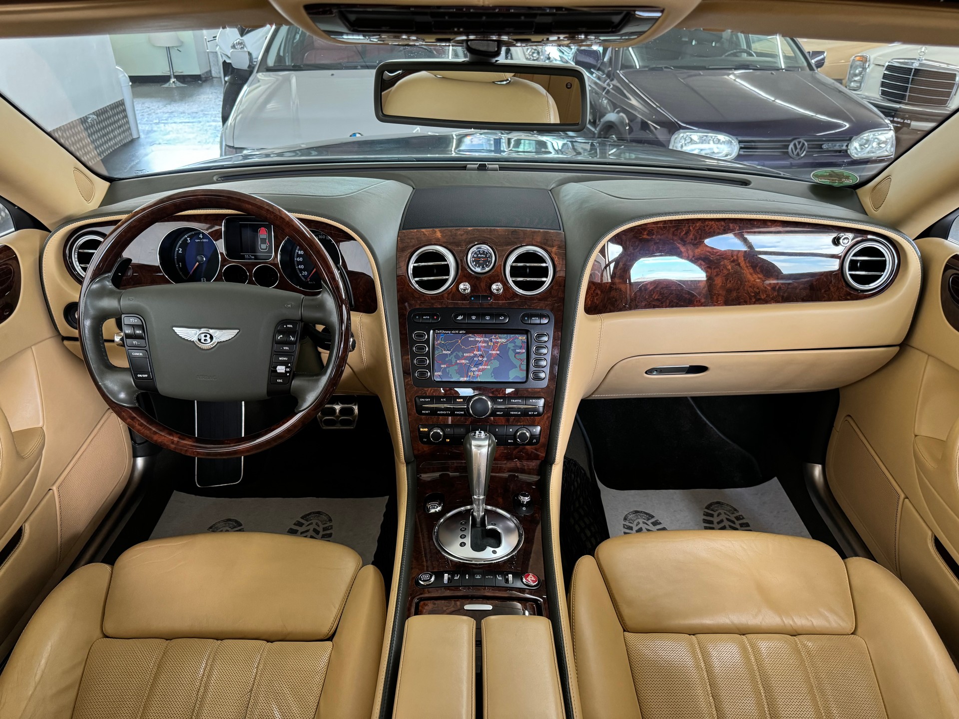 BENTLEY Continental Flying Spur 6.0-image-15