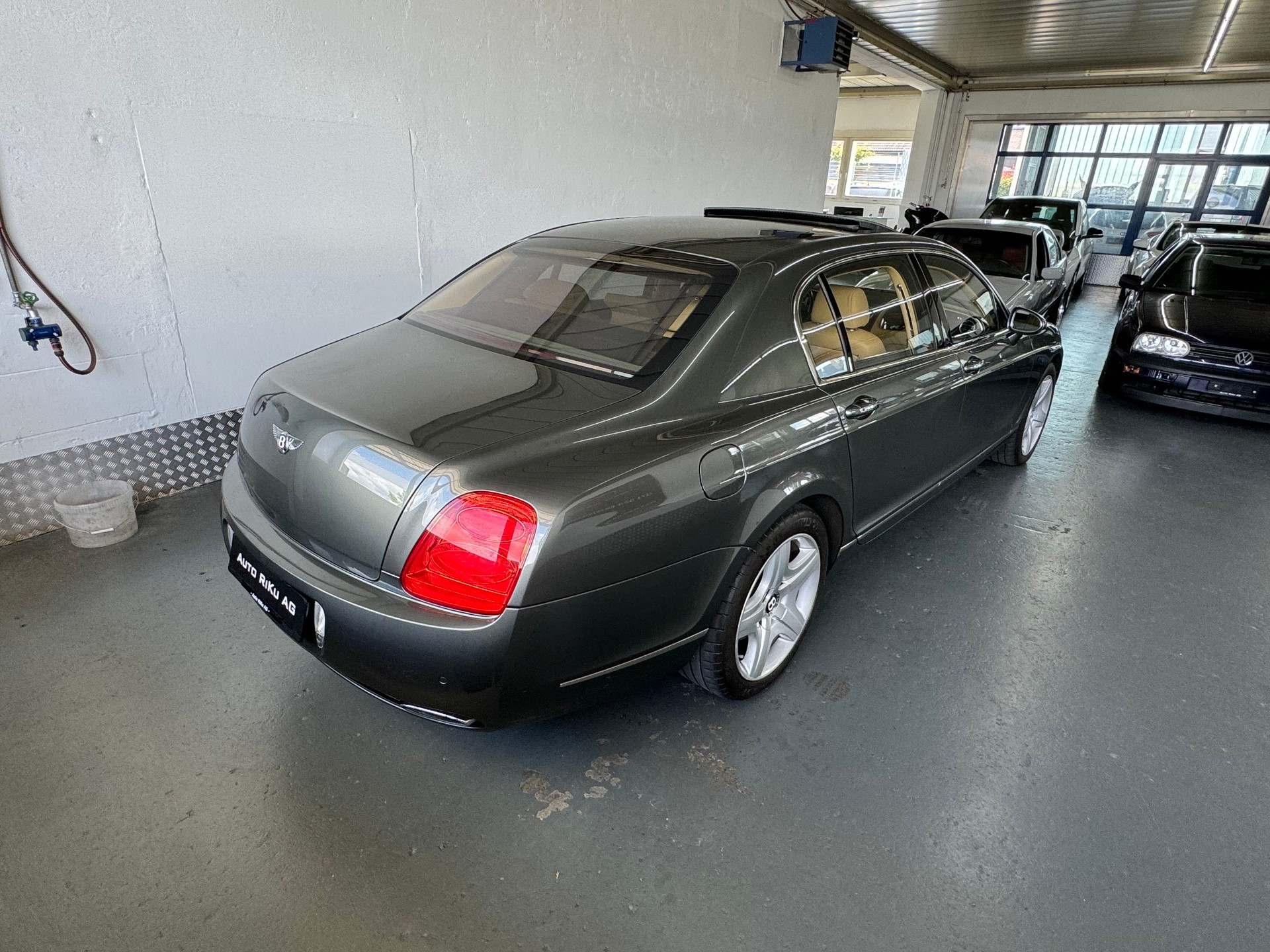 BENTLEY Continental Flying Spur 6.0-image-8
