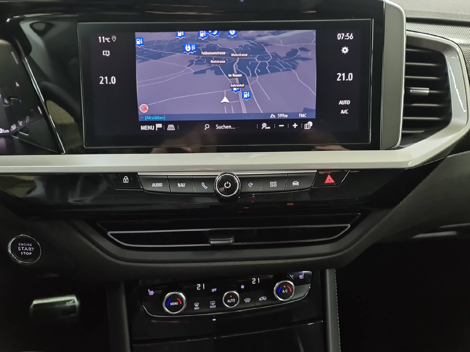 OPEL Grandland 1.6 T PHEV GSE 300PS 4x4-image-13