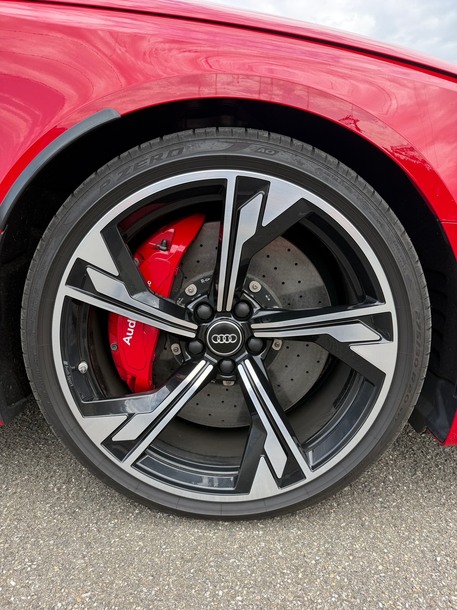 AUDI RS4 Avant quattro tiptronic-image-2