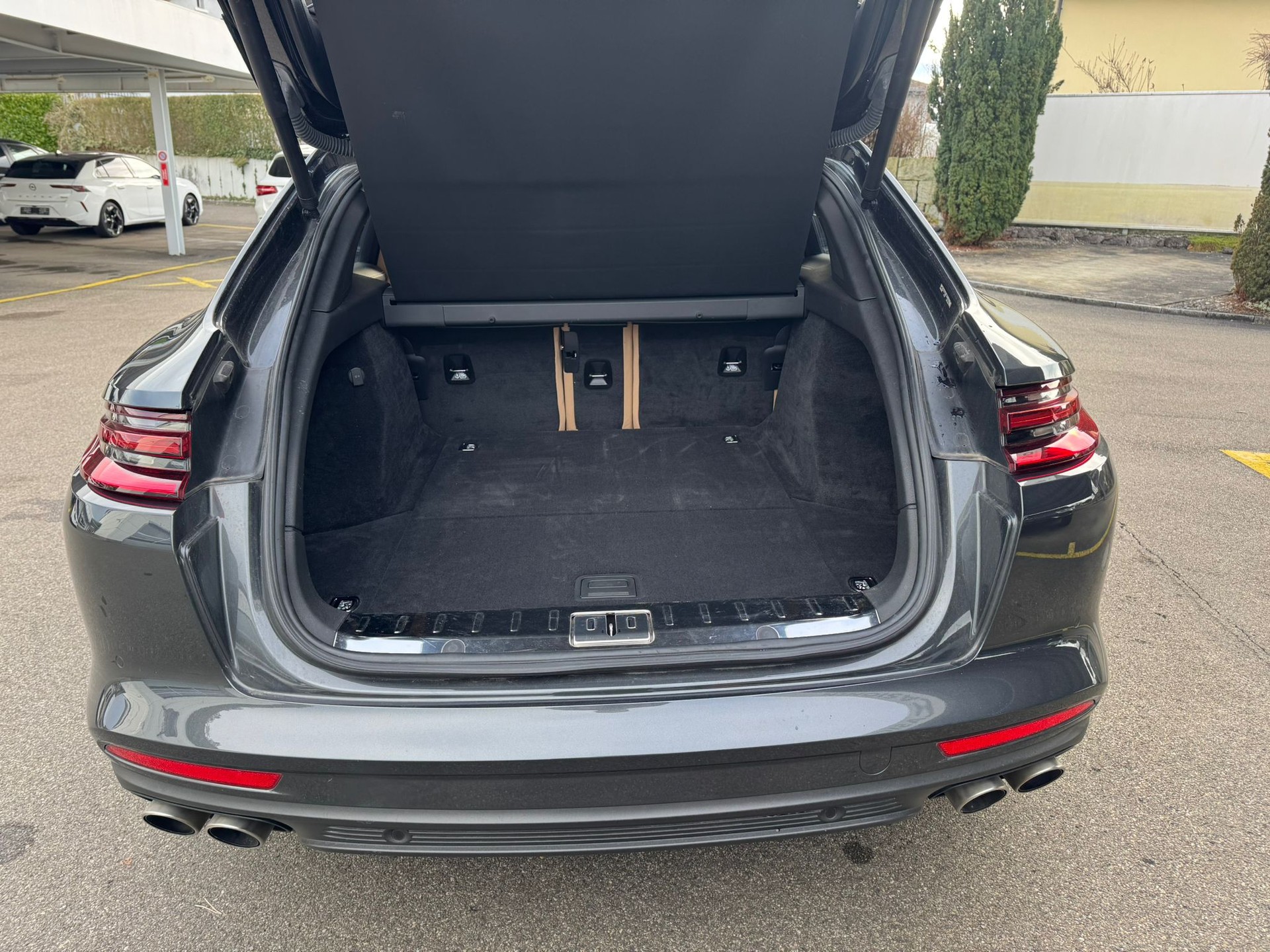 PORSCHE Panamera 4S Sport Turismo PDK-image-8