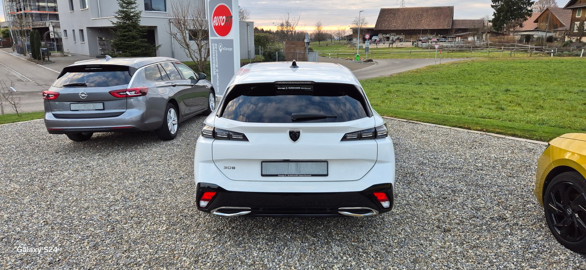 PEUGEOT 308 SW 1.5 BlueHDI Allure Pack EAT8-image-1