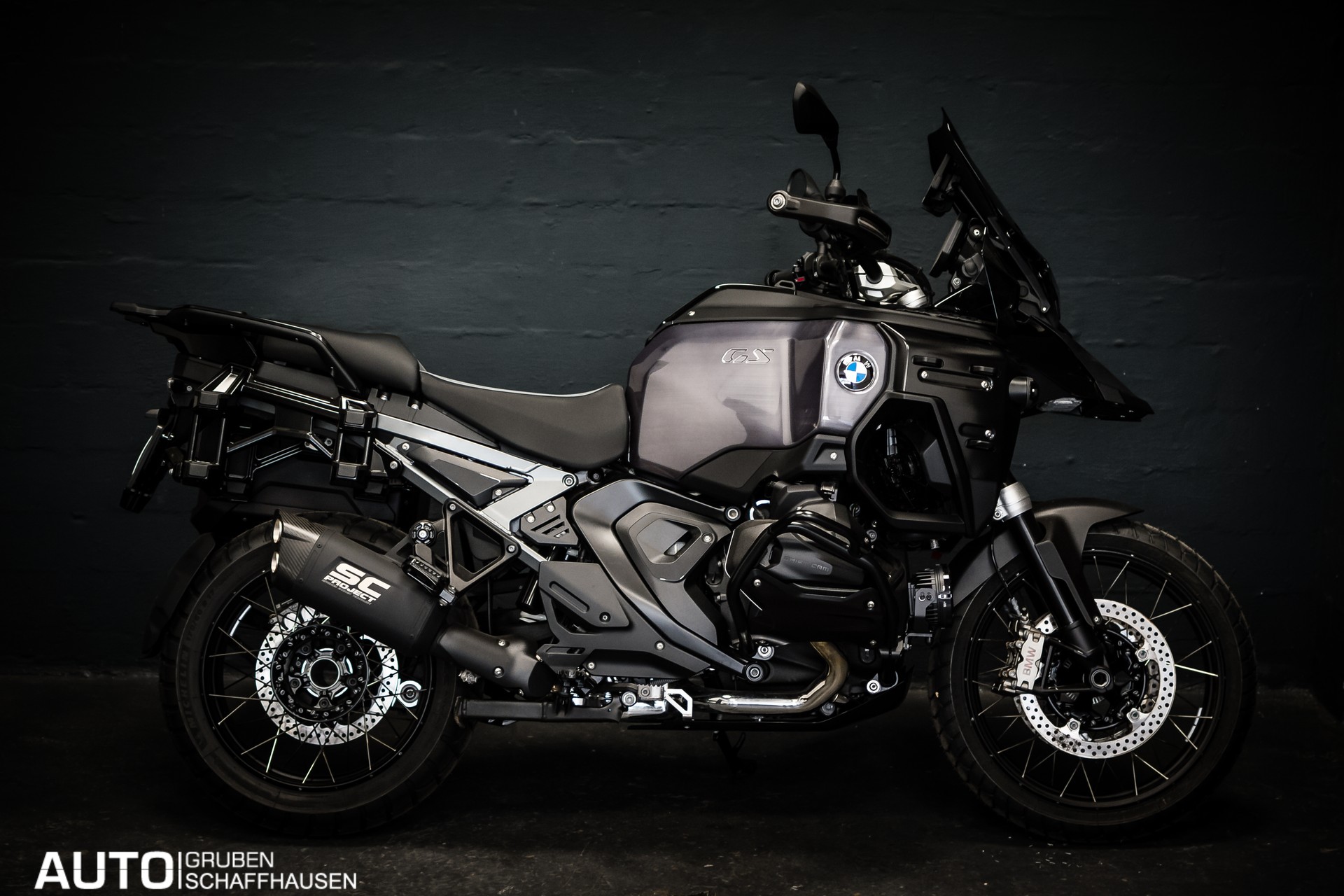 BMW R 1300 GS Adventure Quad Black-image-3