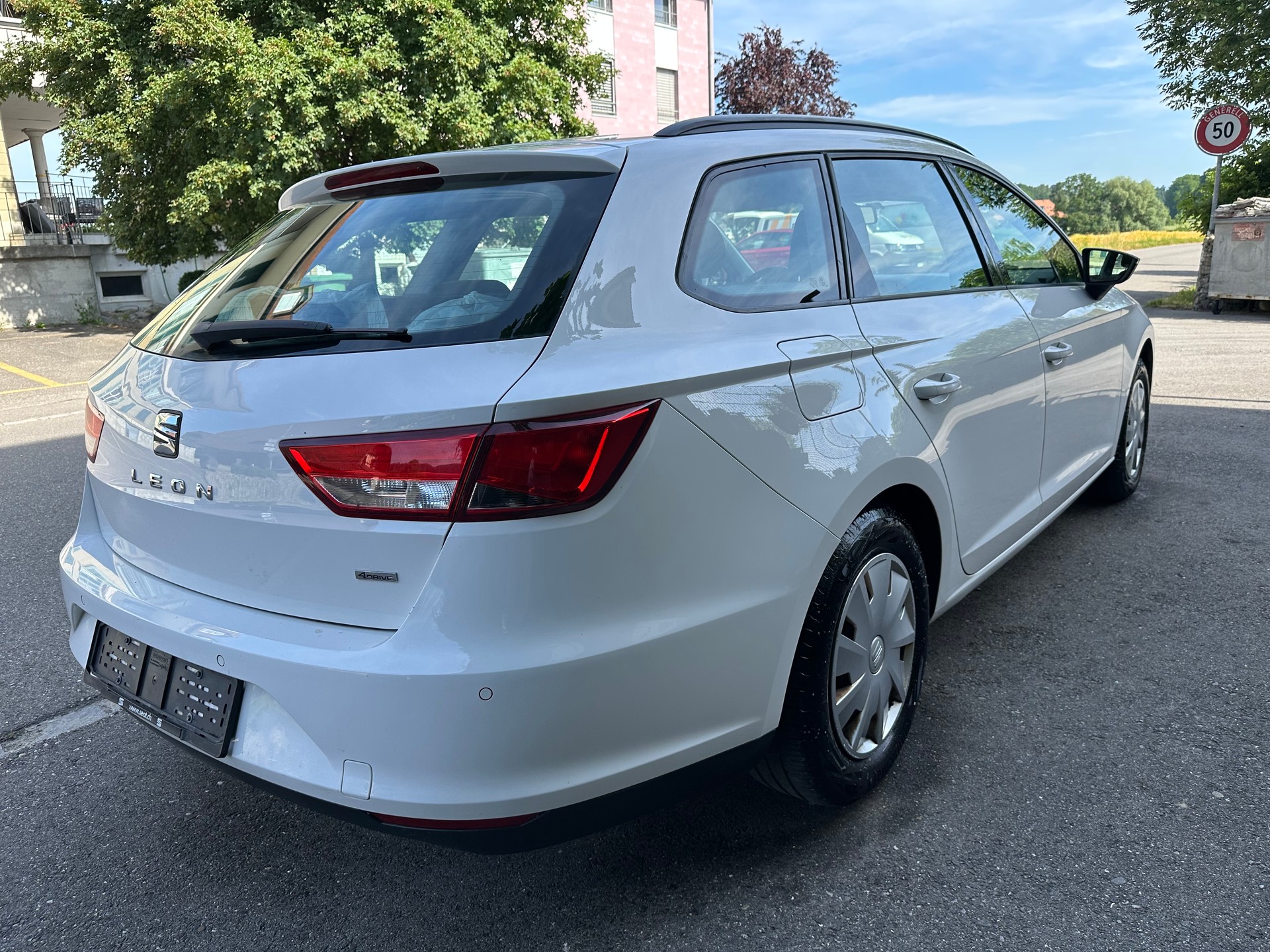 SEAT Leon ST 1.6 TDI Reference 4Drive Stopp-Start-image-5