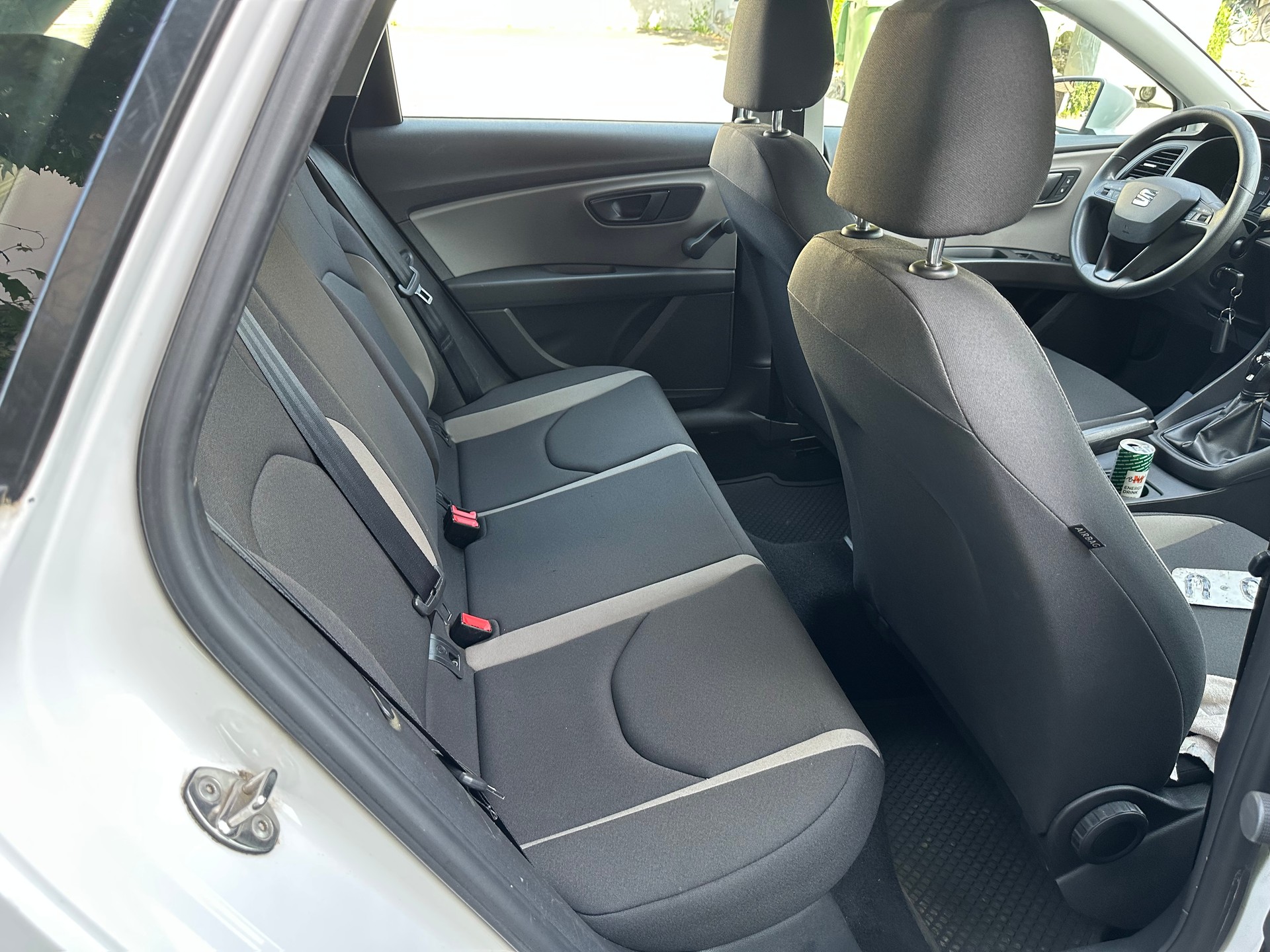 SEAT Leon ST 1.6 TDI Reference 4Drive Stopp-Start-image-8