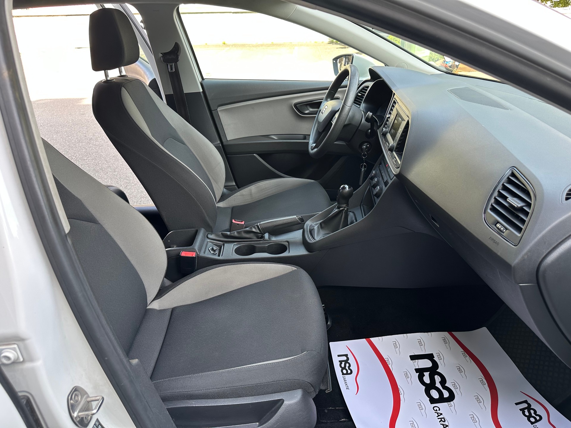 SEAT Leon ST 1.6 TDI Reference 4Drive Stopp-Start-image-9