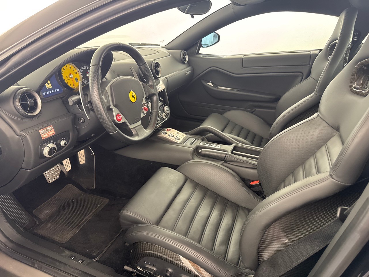 FERRARI 599 GTB-image-4