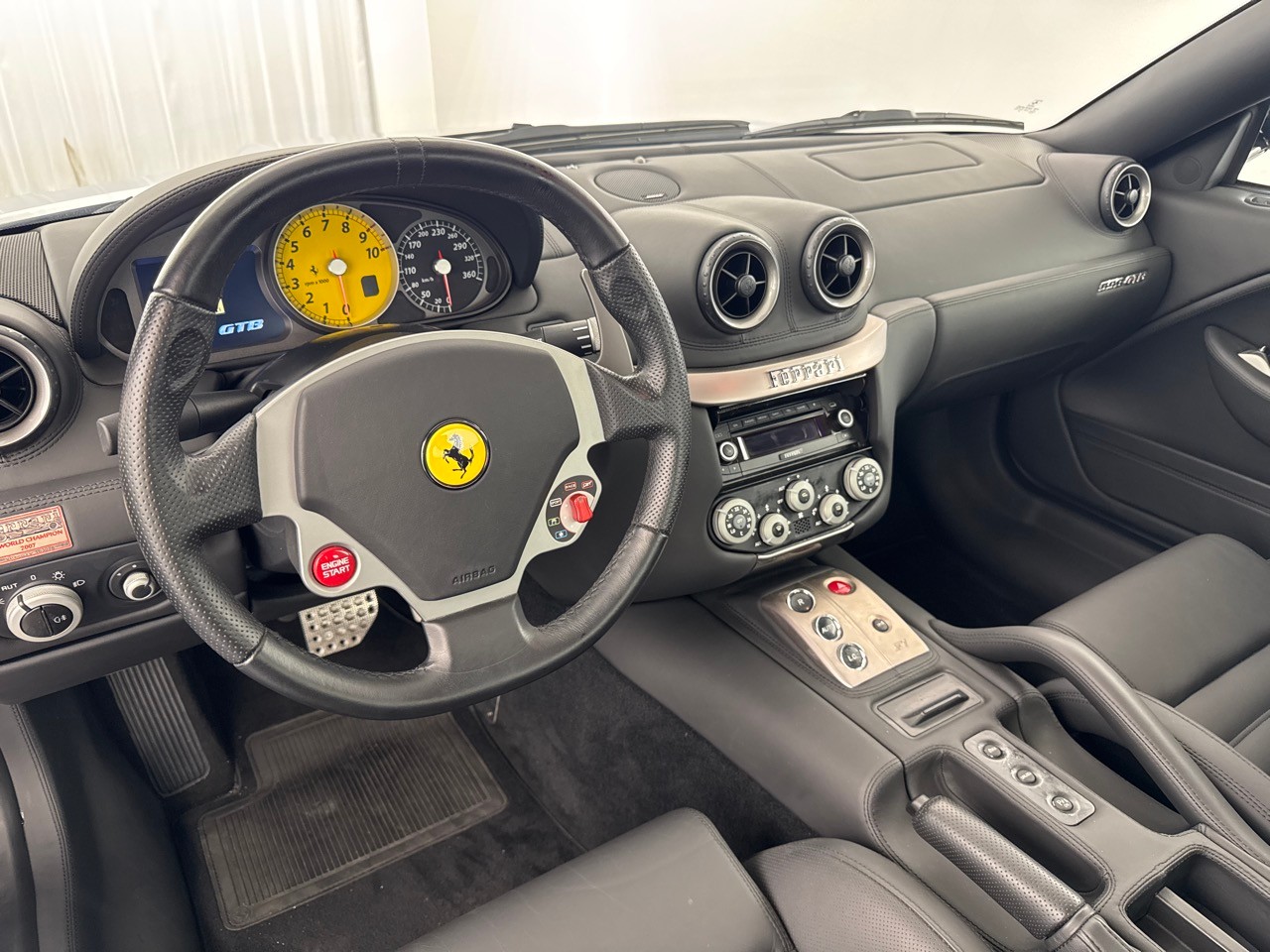 FERRARI 599 GTB-image-6