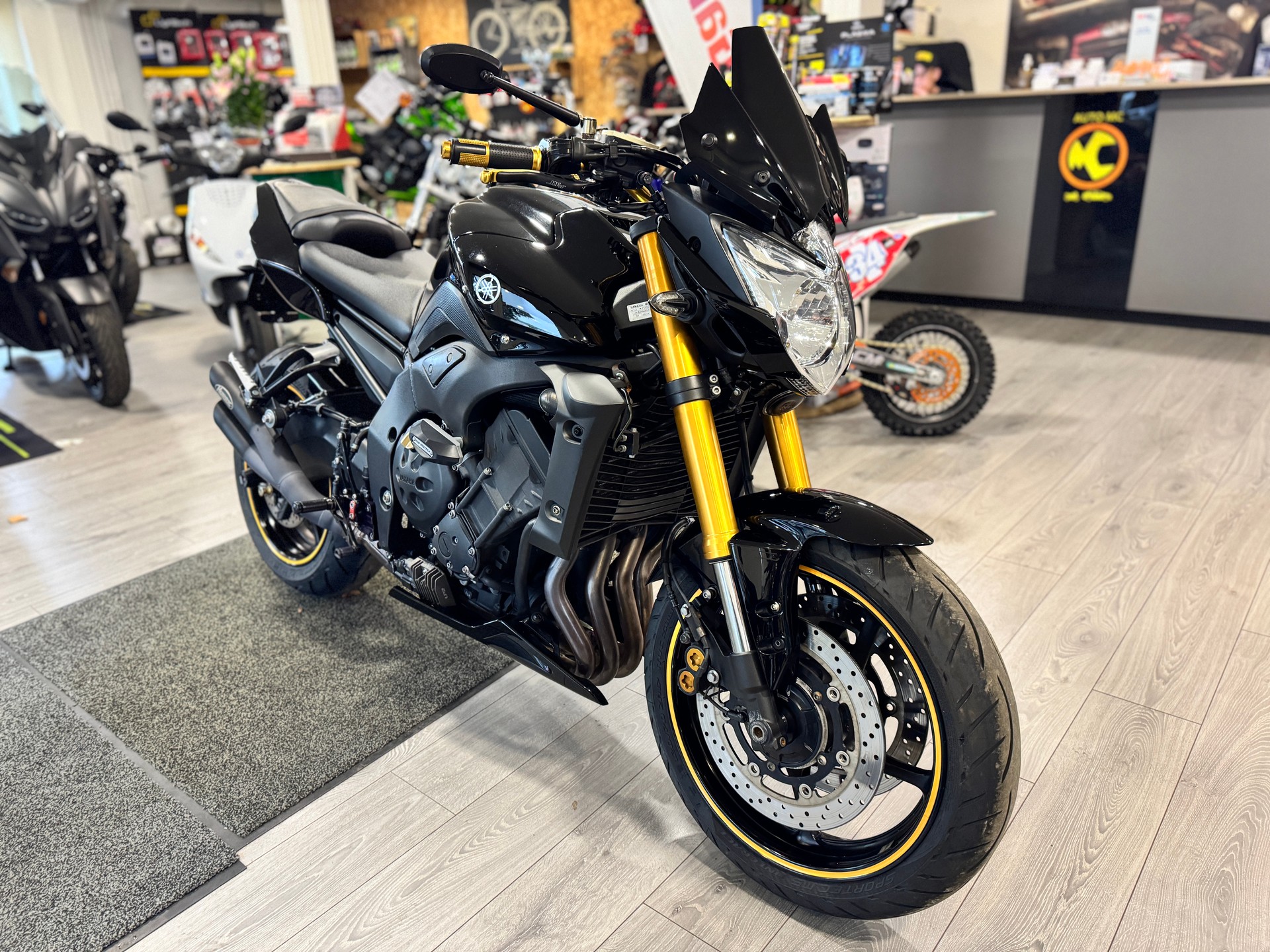 YAMAHA FZ8 N ABS Limited Edition