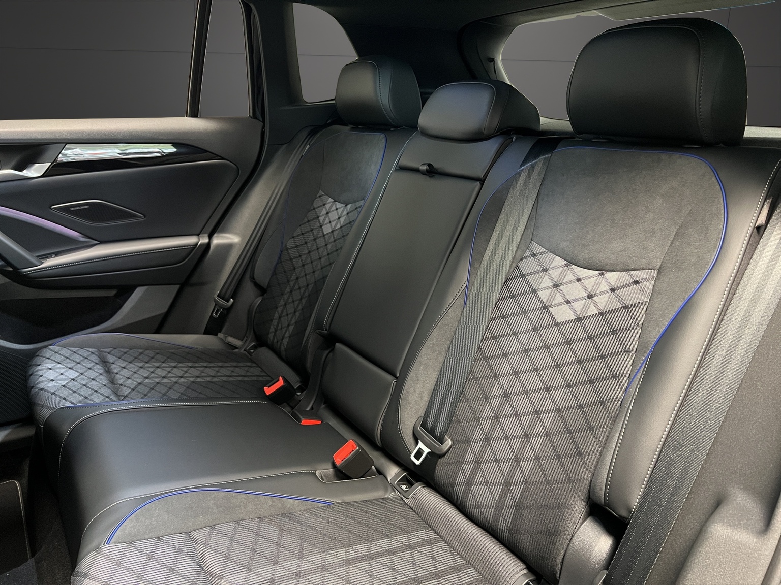 VW Tiguan 1.5 TSI evo2 mHEV R-Line DSG-image-7