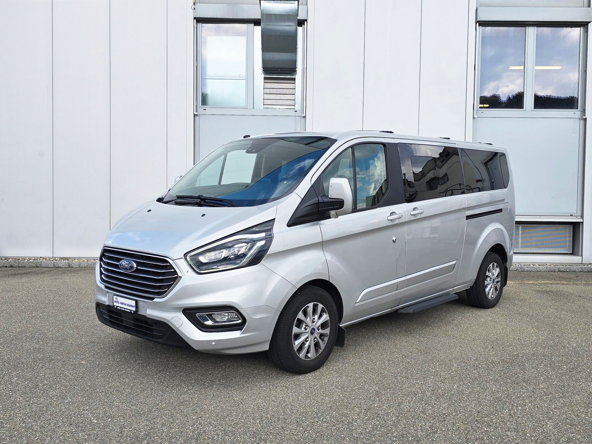 FORD Tourneo Custom 320 L2 Titanium Automat