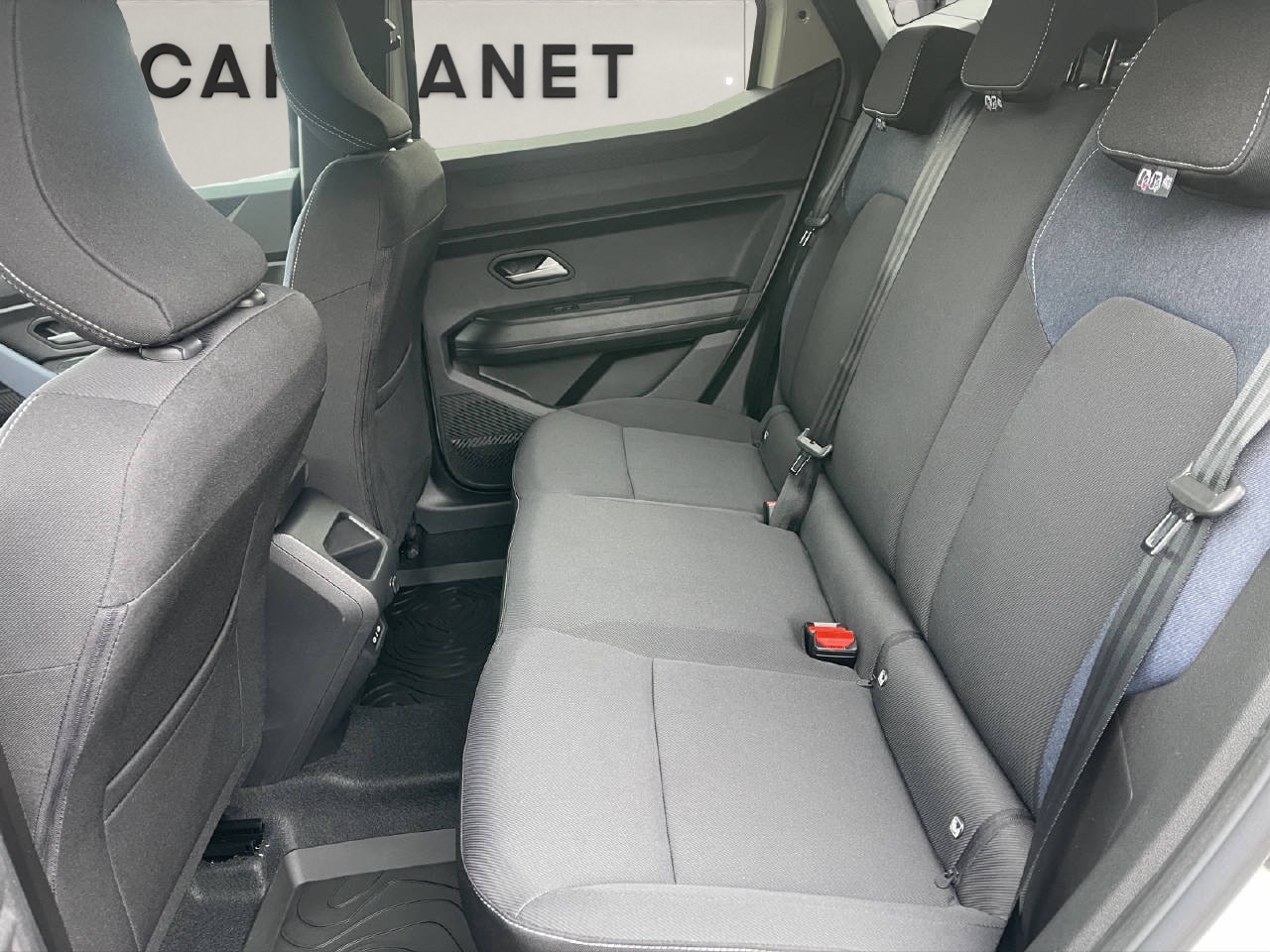 DACIA Duster 1.6 Hybrid Journey-image-8