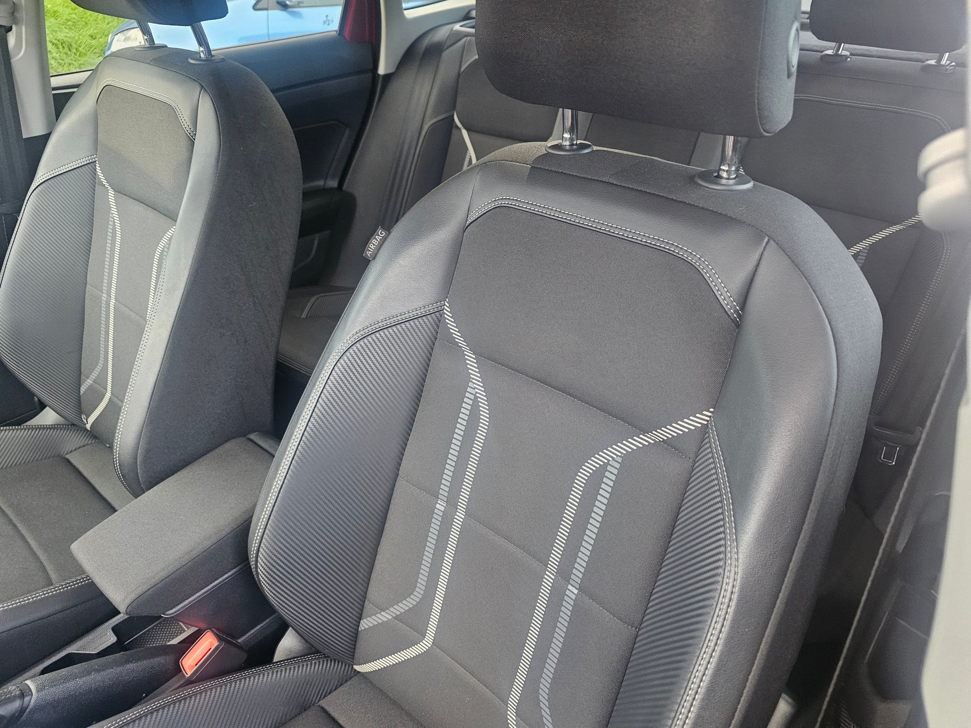 VW Taigo 1.0 TSI Style DSG-image-5