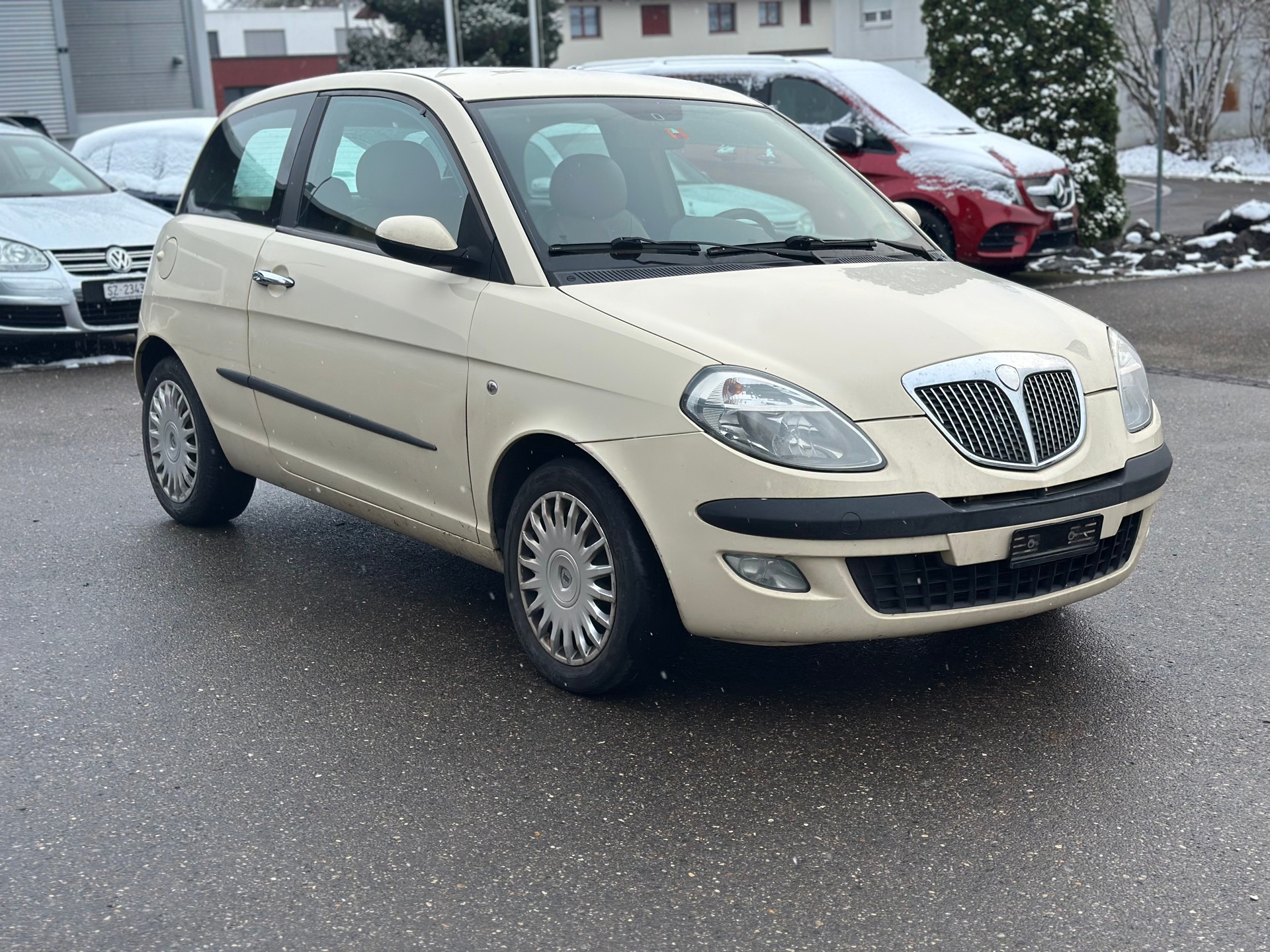 LANCIA Ypsilon 1.2 16V Argento-showroom-element-3