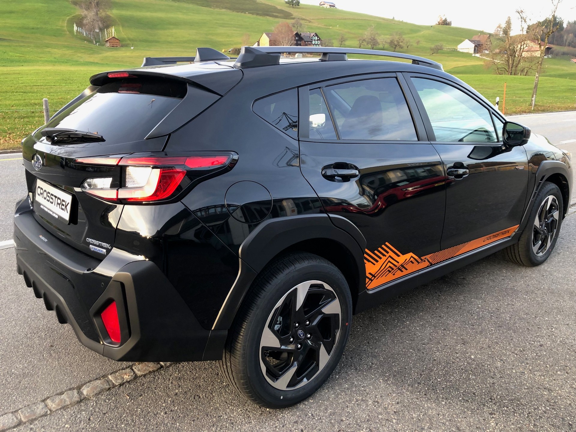 SUBARU Crosstrek 2.0 e-Boxer Passion AWD Lineartronic-image-12