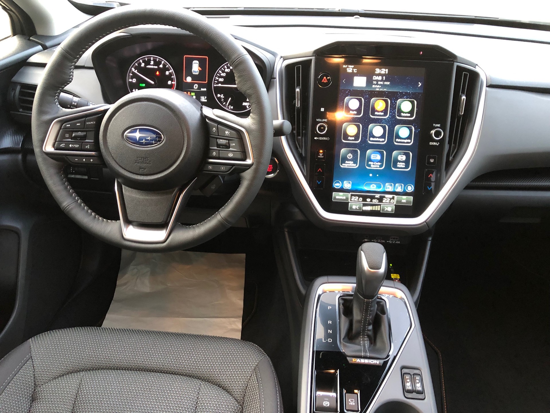 SUBARU Crosstrek 2.0 e-Boxer Passion AWD Lineartronic-image-4