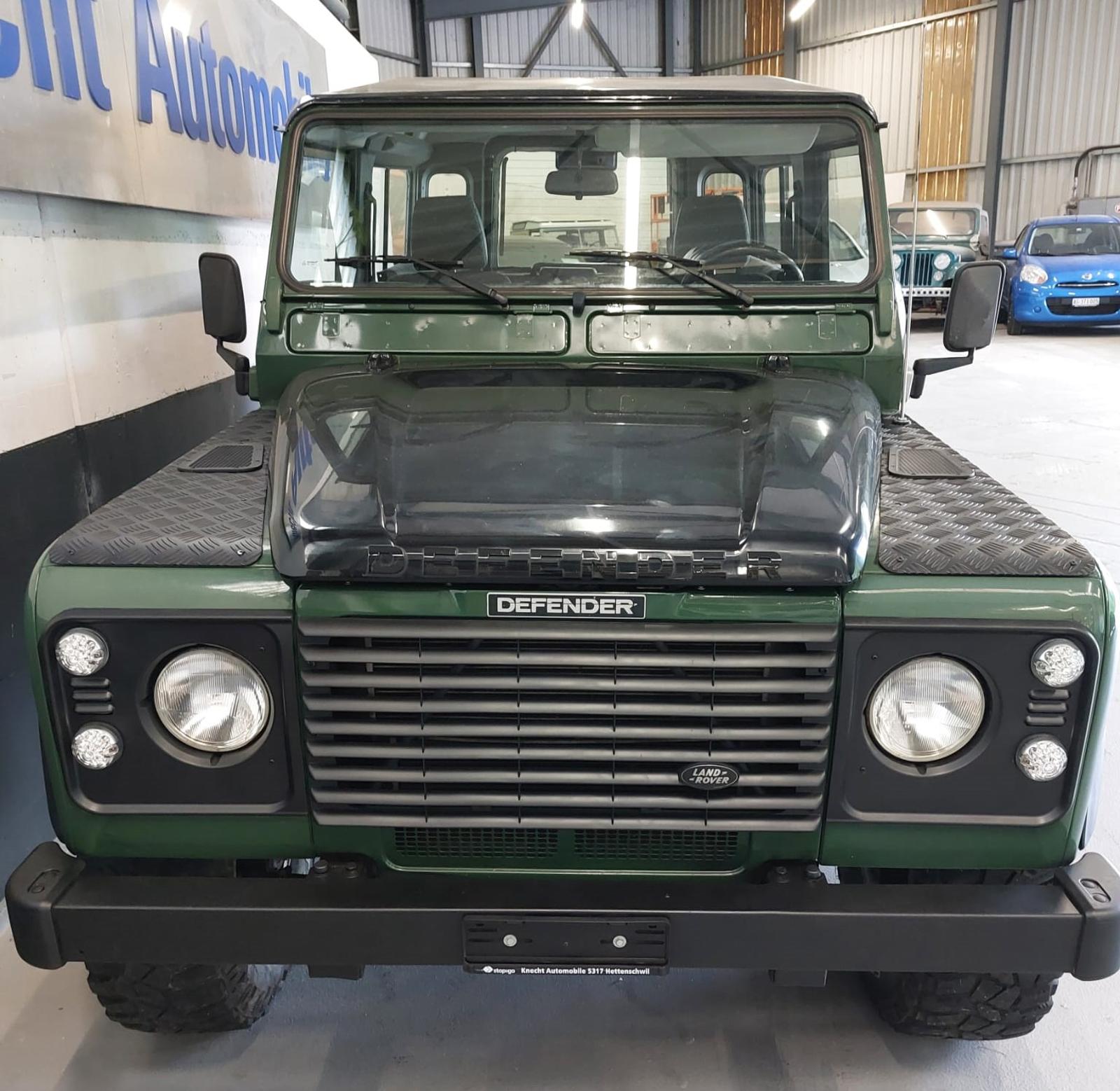 LAND ROVER Defender 90 2.5 Tdi St.Wagon-image-2