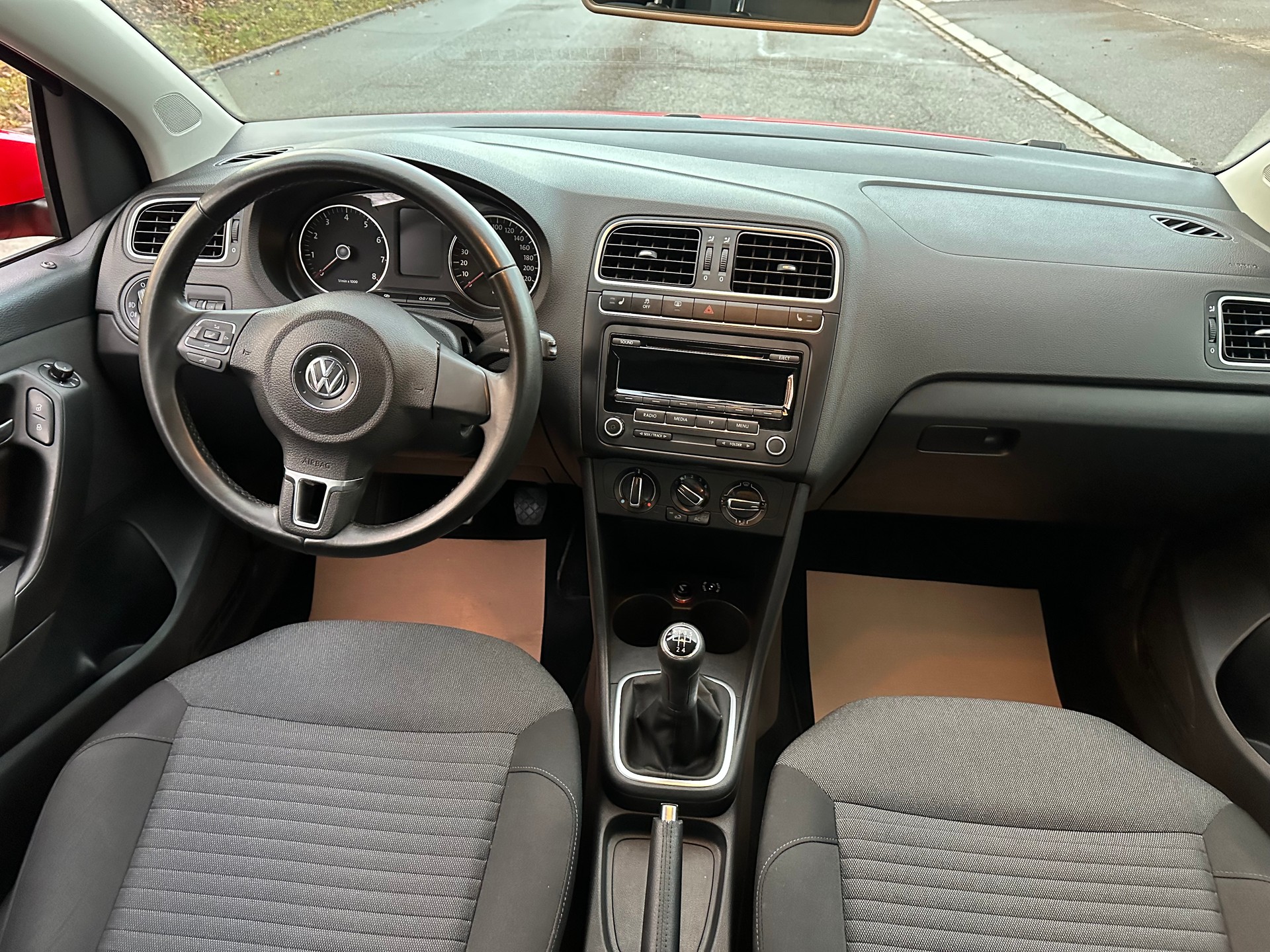 VW Polo 1.4 16V Comfortline-image-9