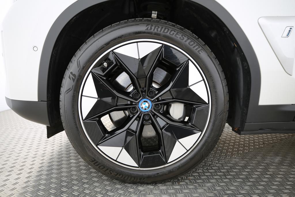 BMW iX3 E-Motor-image-17