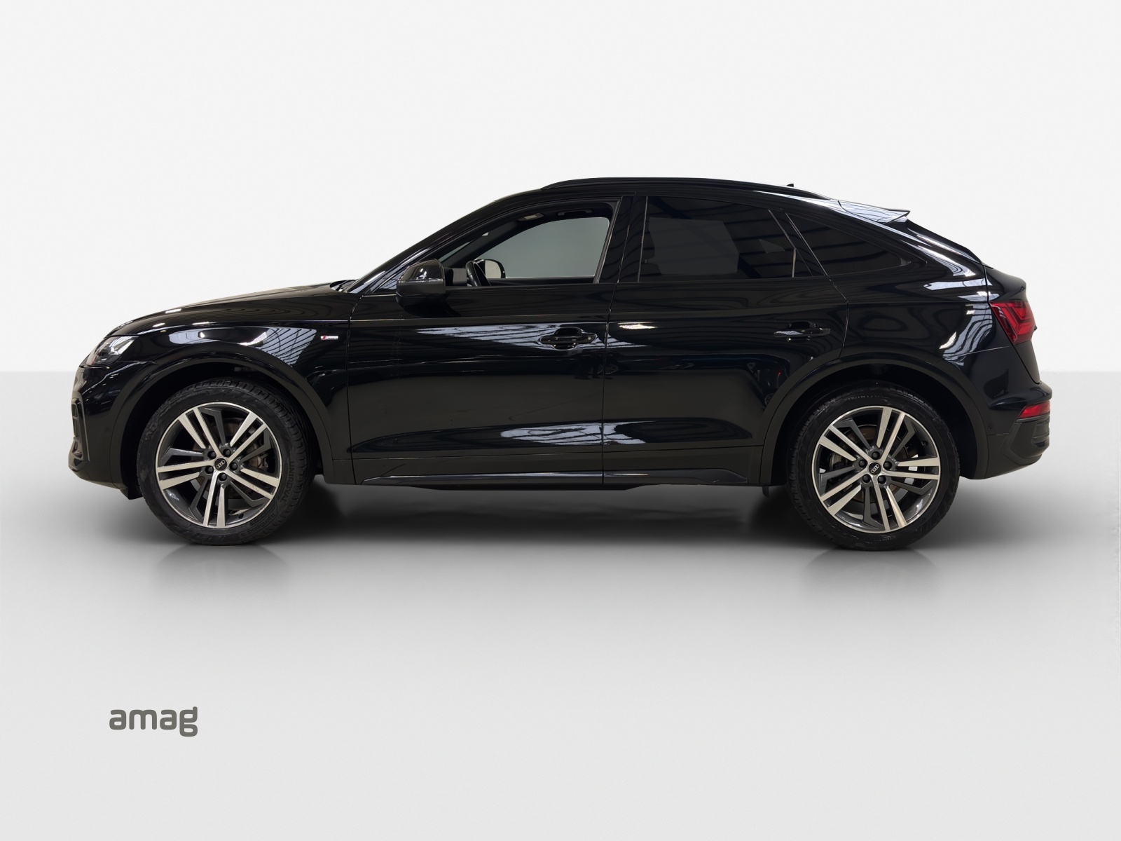 AUDI Q5 Sportback 40 TDI Blackedition quattro S-tronic-image-1